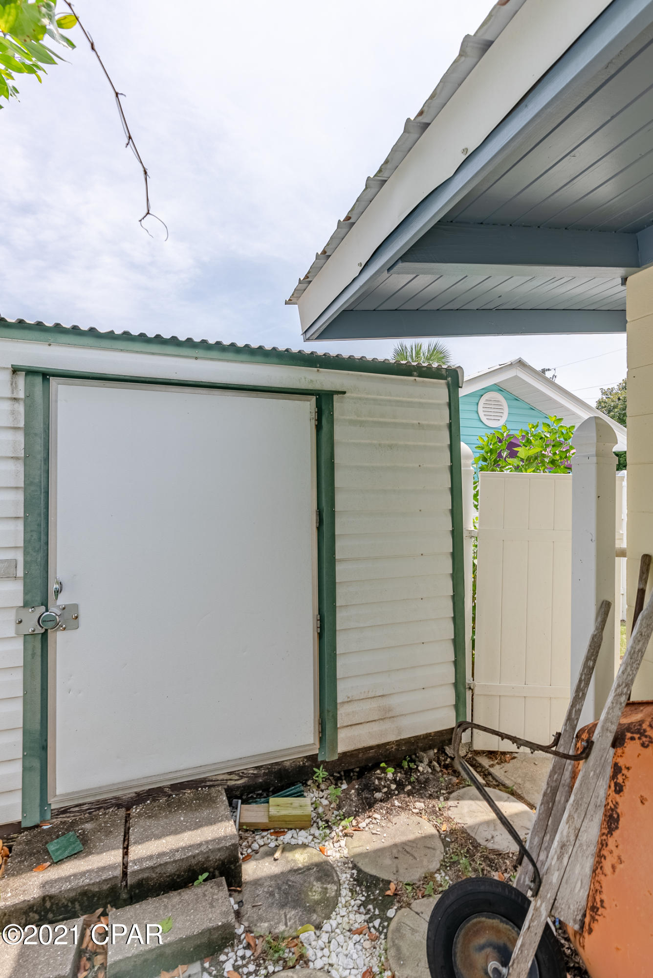 Laguna Beach Estates 6th Add - Residential