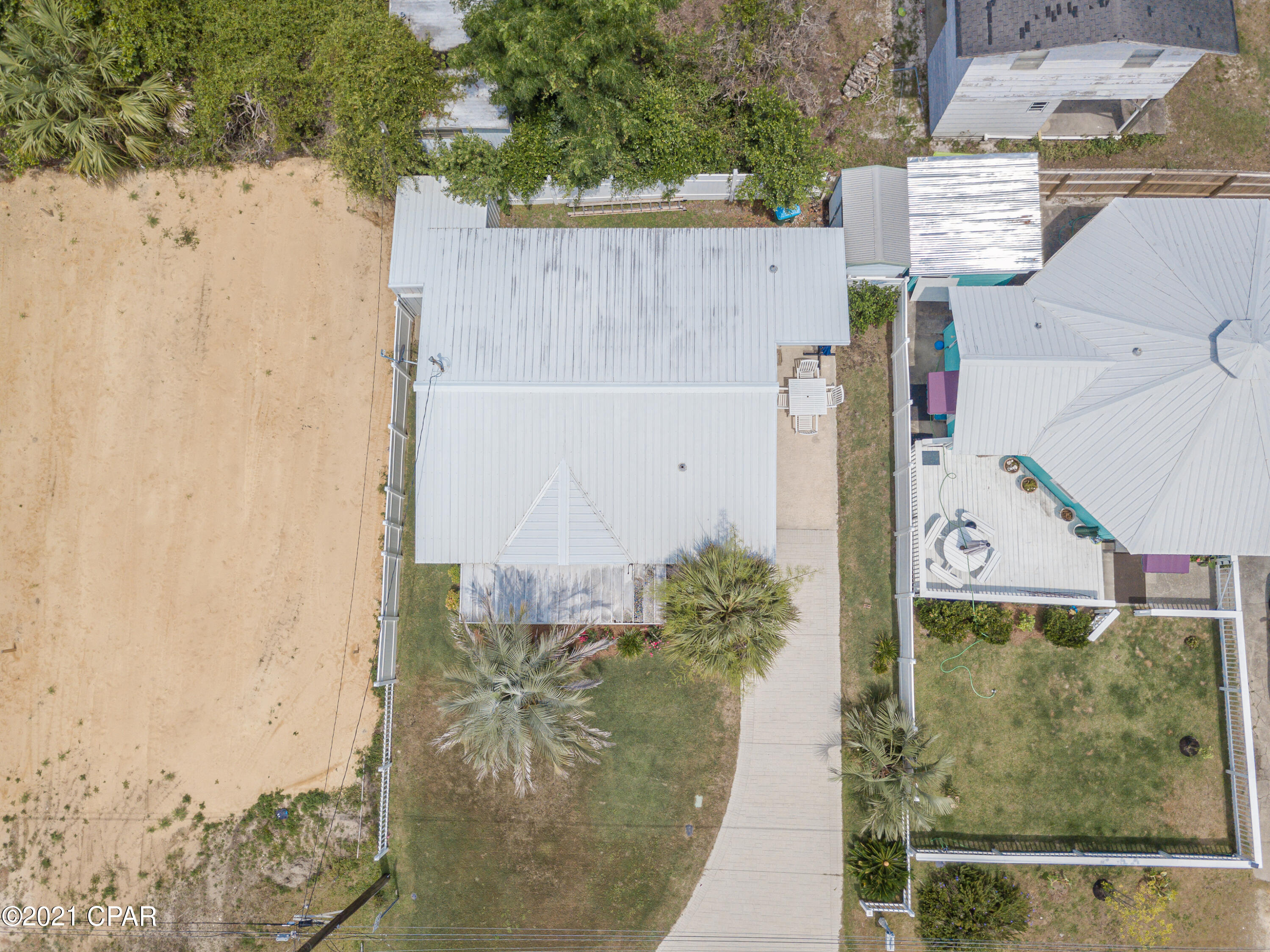 Laguna Beach Estates 6th Add - Residential