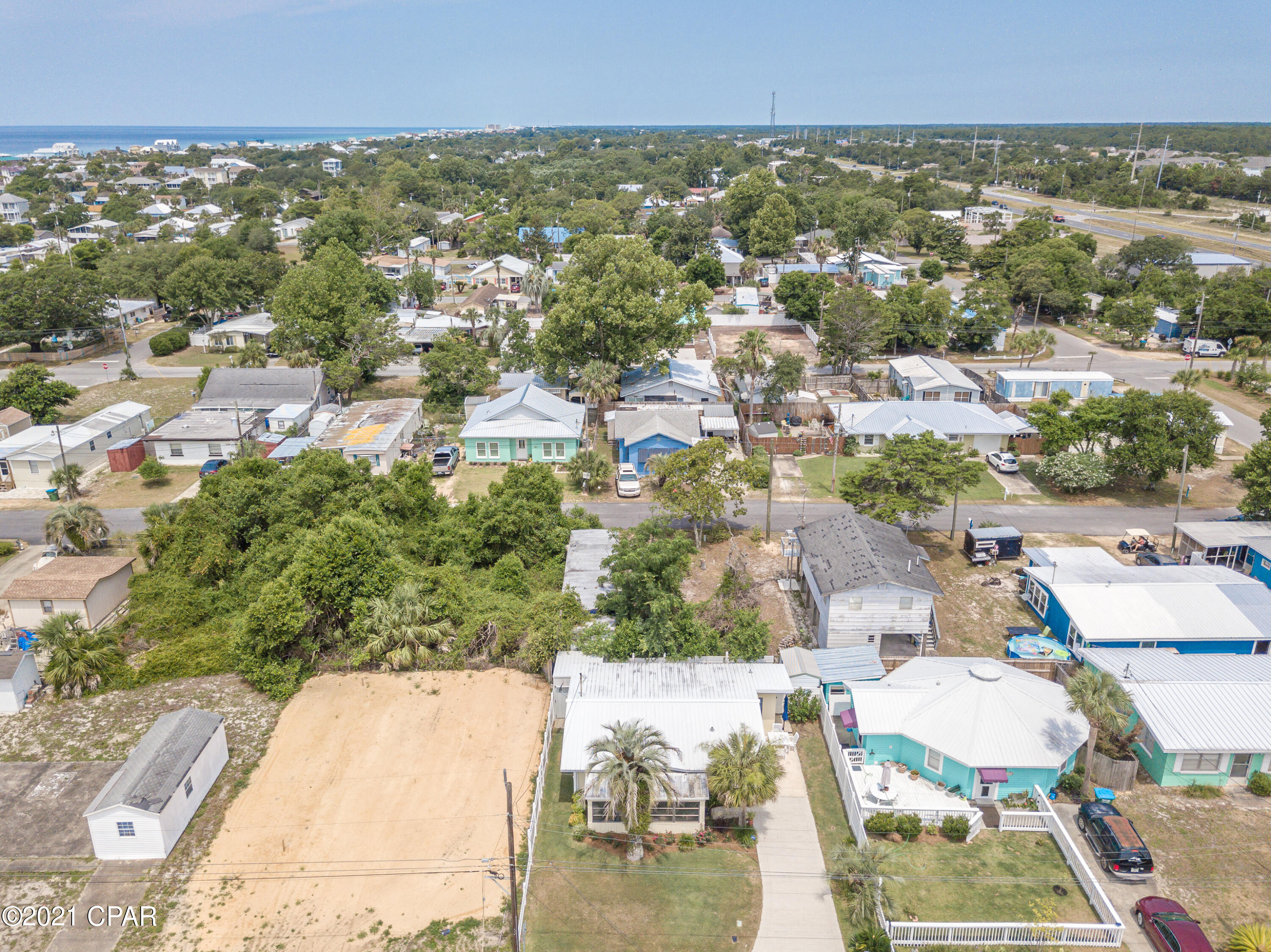 Laguna Beach Estates 6th Add - Residential