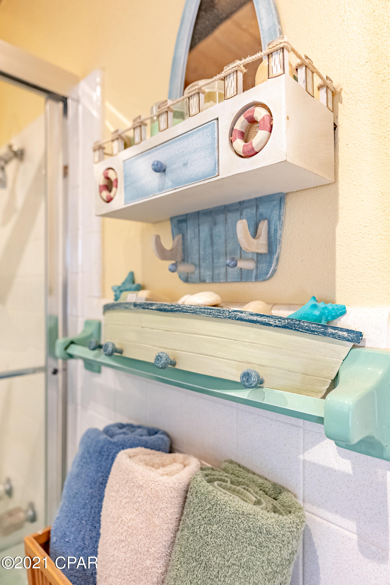 Laguna Beach Estates 6th Add - Residential