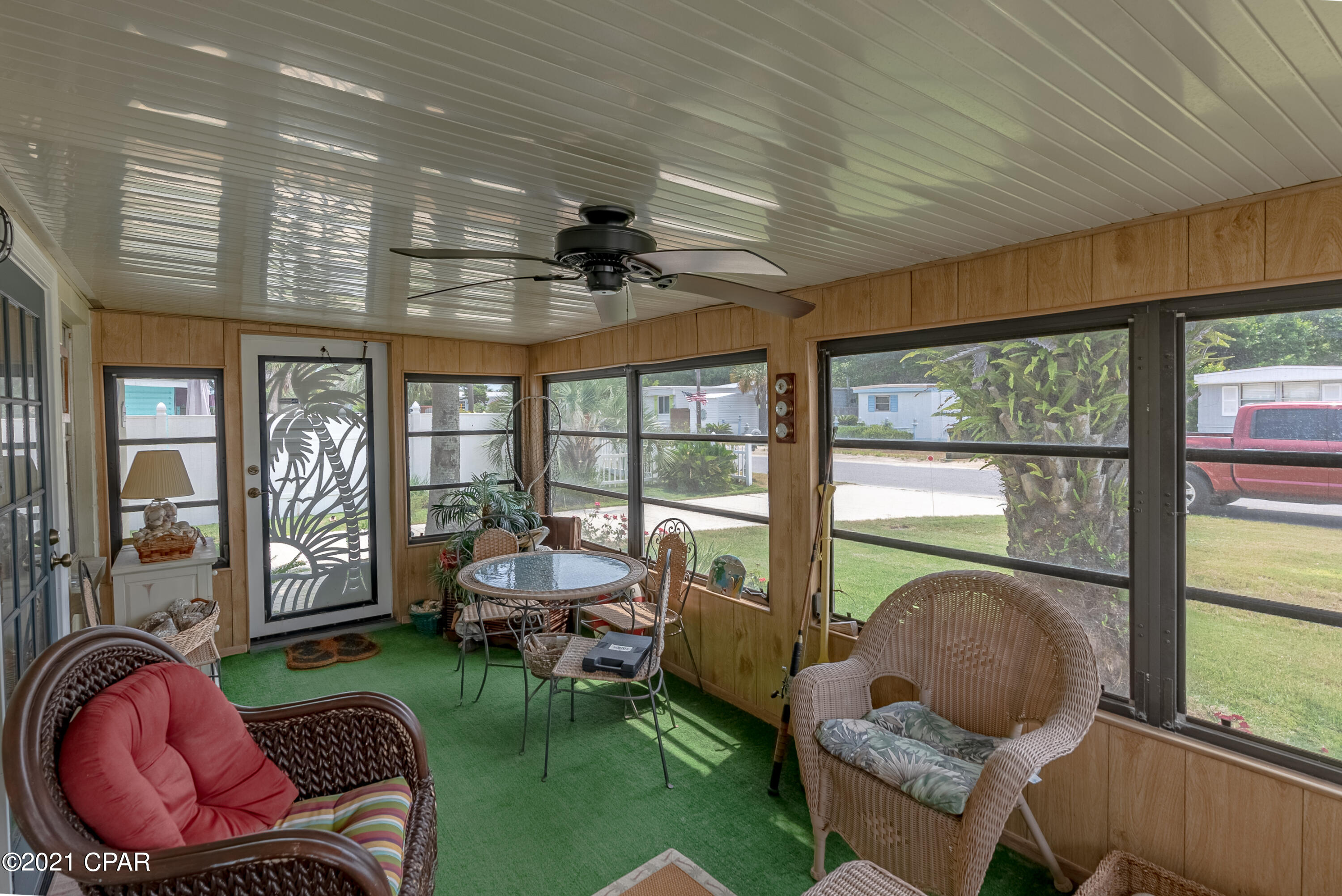 Laguna Beach Estates 6th Add - Residential