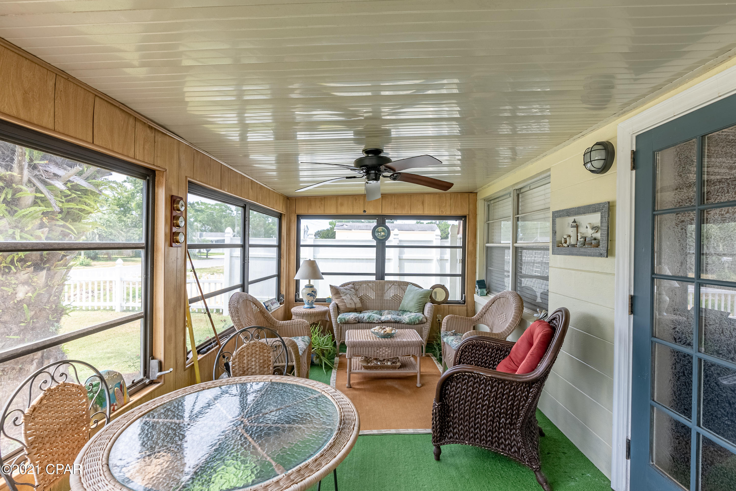 Laguna Beach Estates 6th Add - Residential