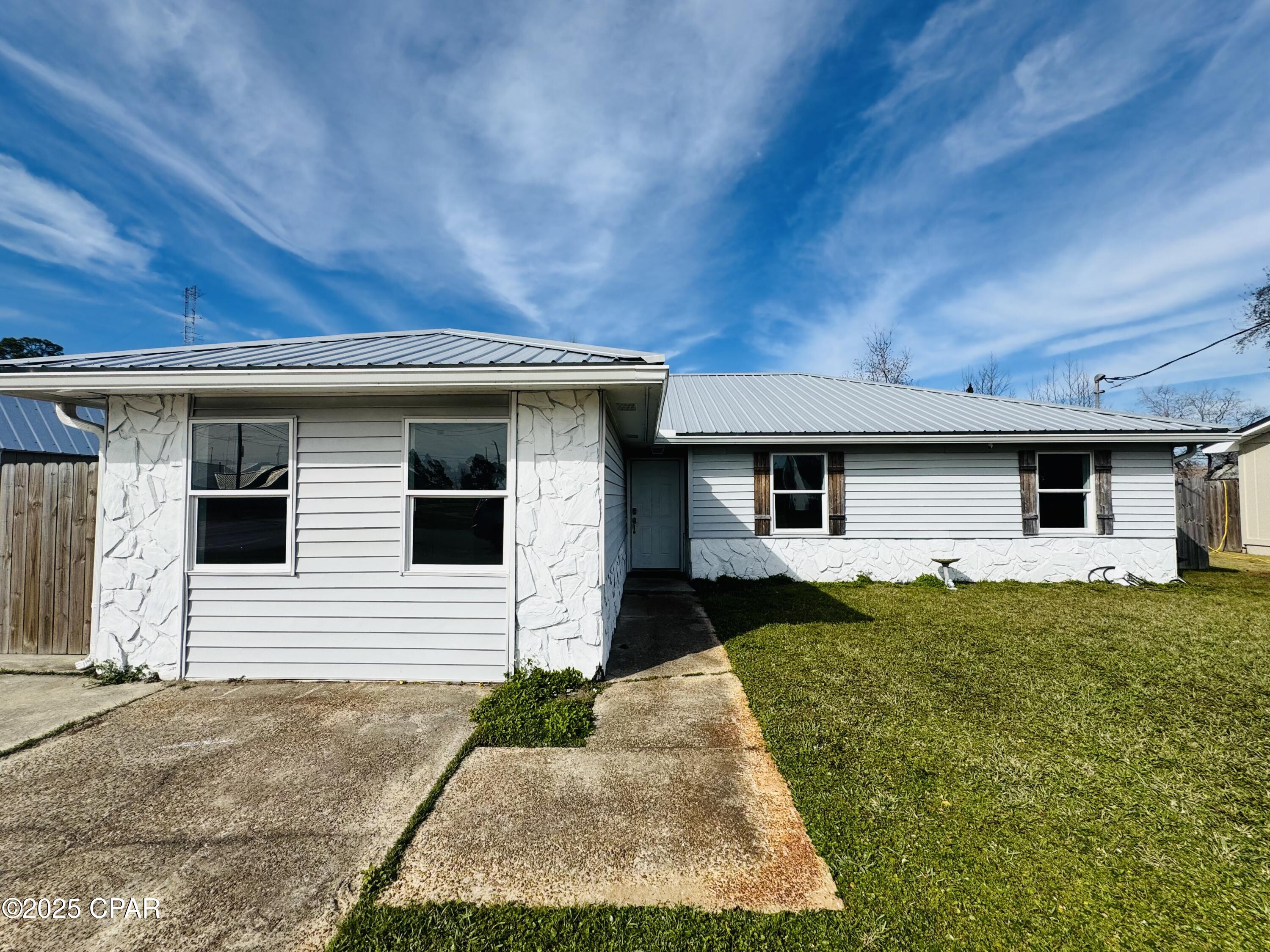 Pine Forest Est Ph 1 - Residential