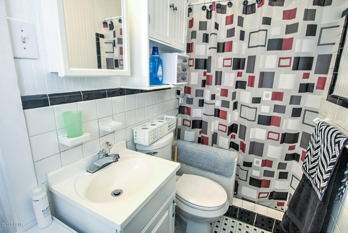 Bid-A-Wee Beach 1st Add - Residential