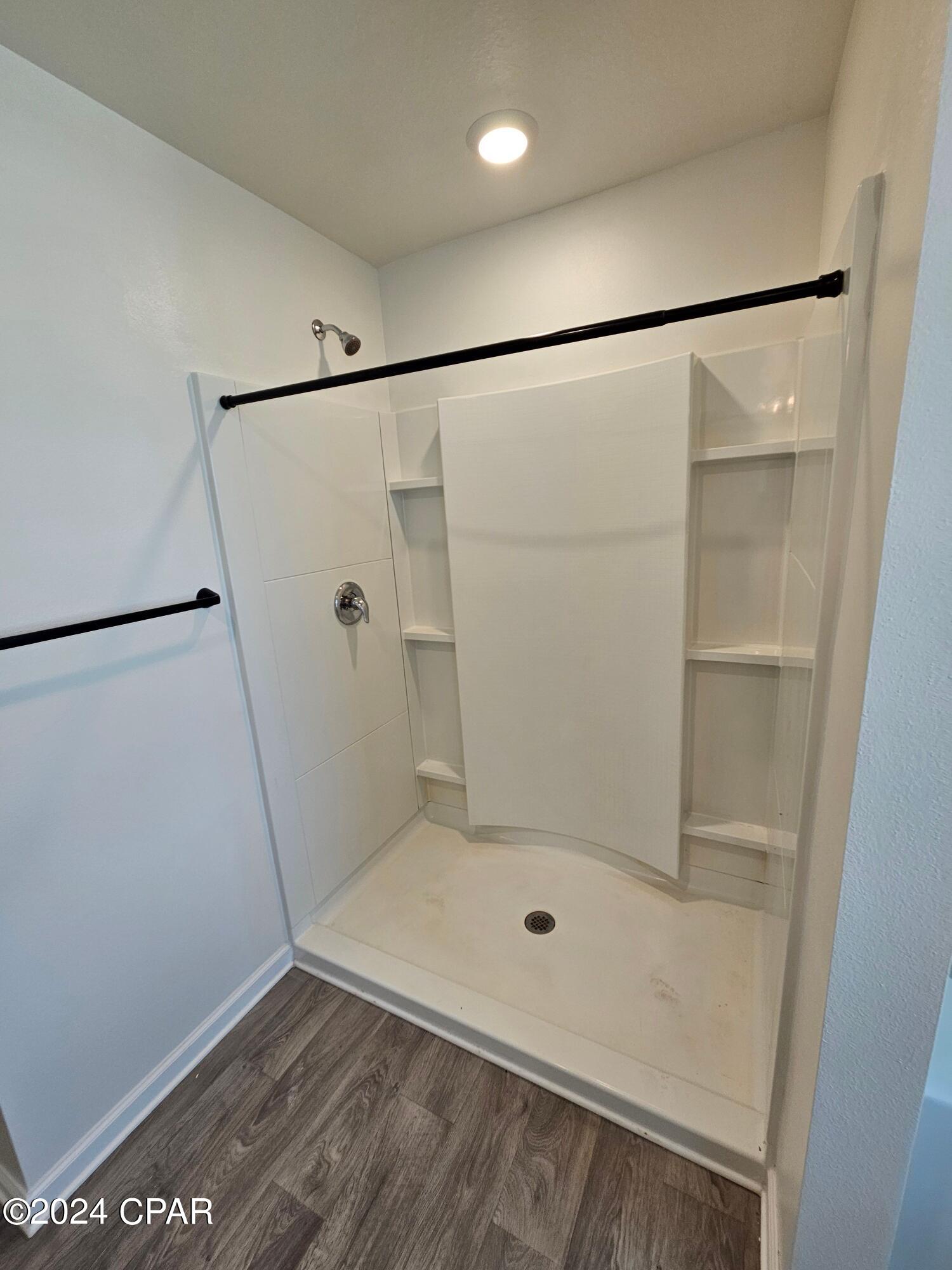 [No Recorded Subdiv] - Residential Lease