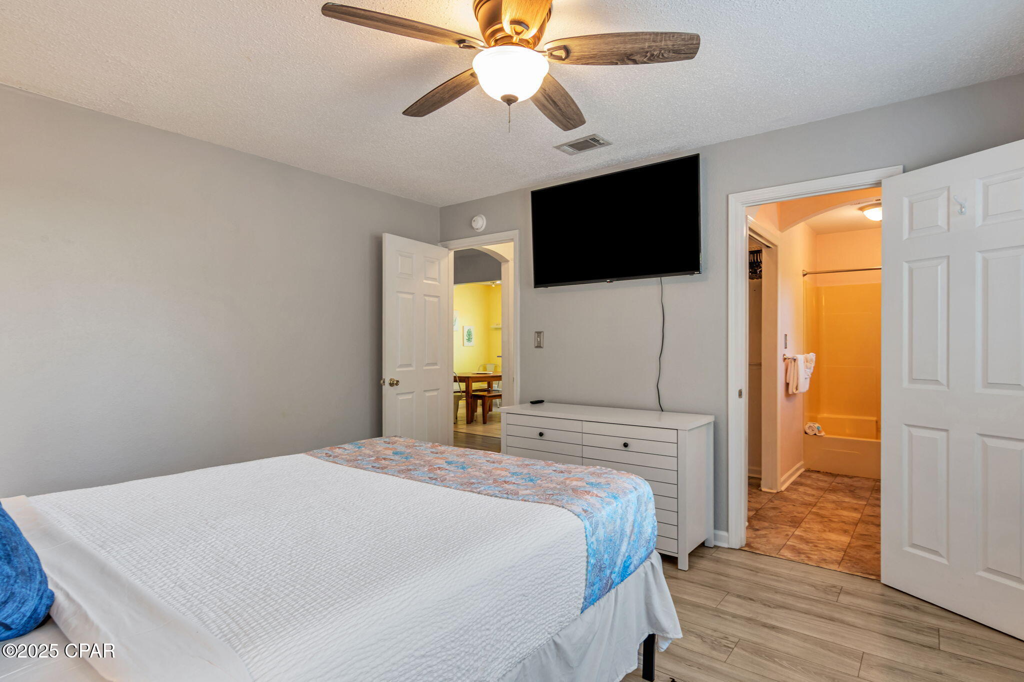 Lakeside Villas - Residential