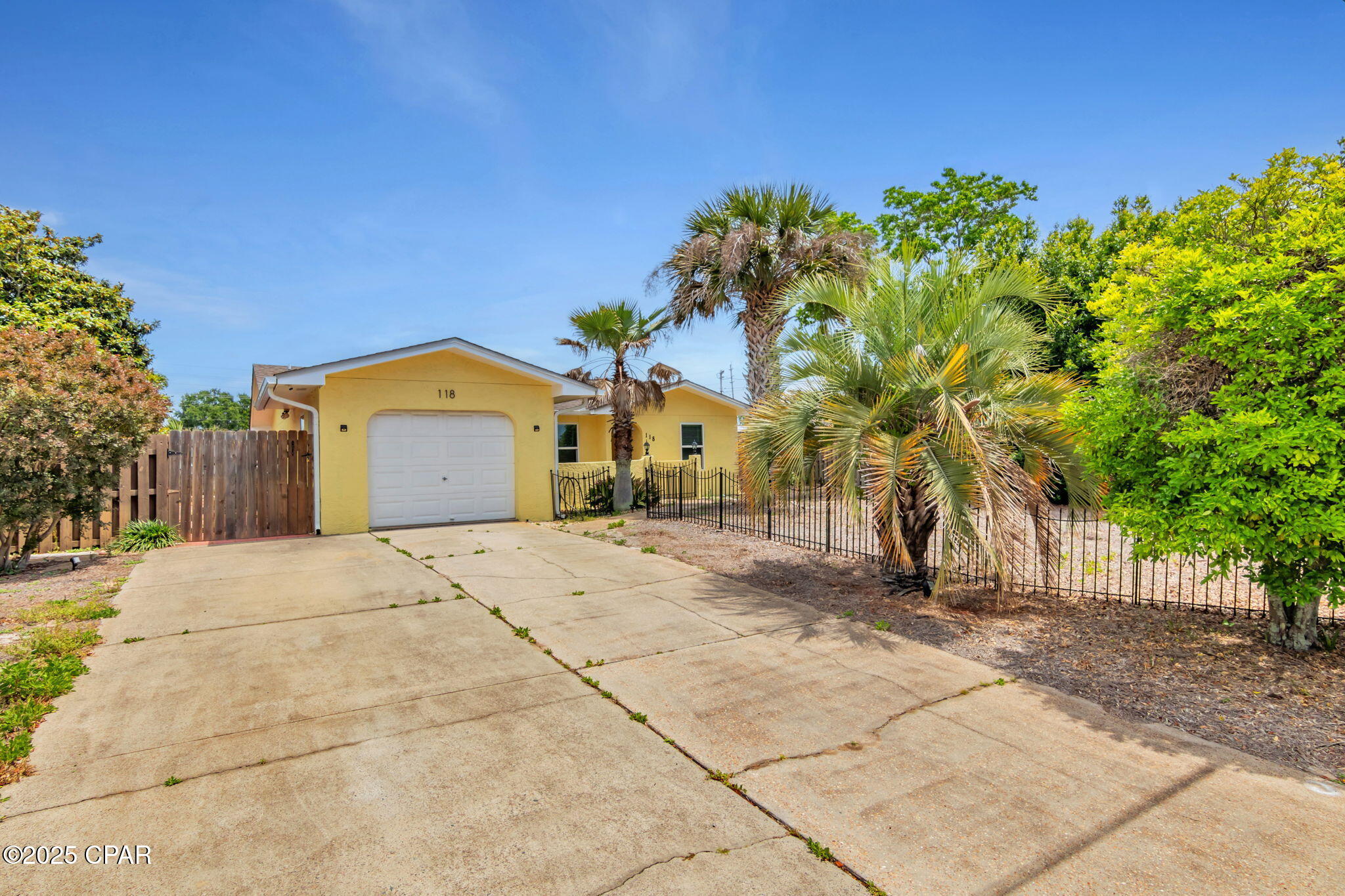 Lakeside Villas - Residential