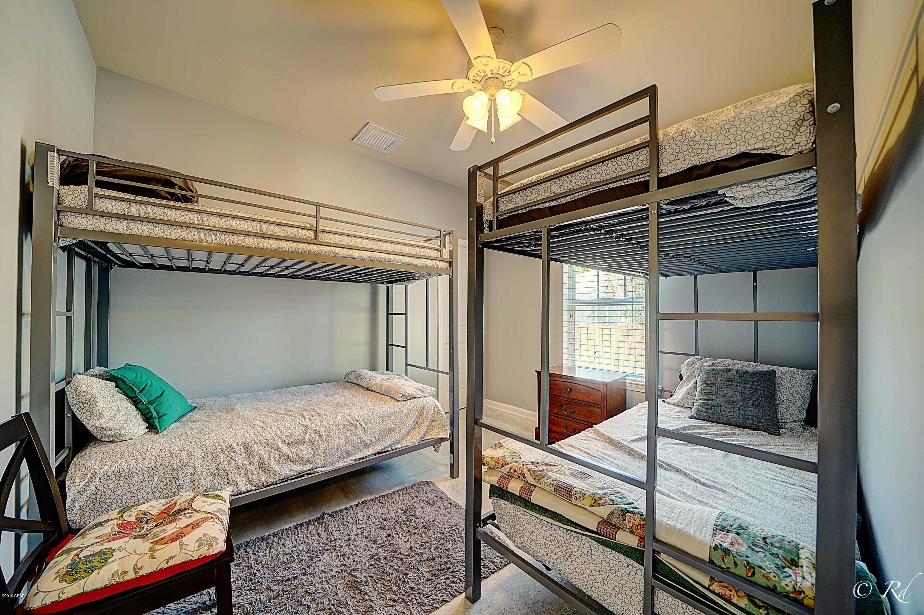 Laguna Beach Estates 7th Add - Residential