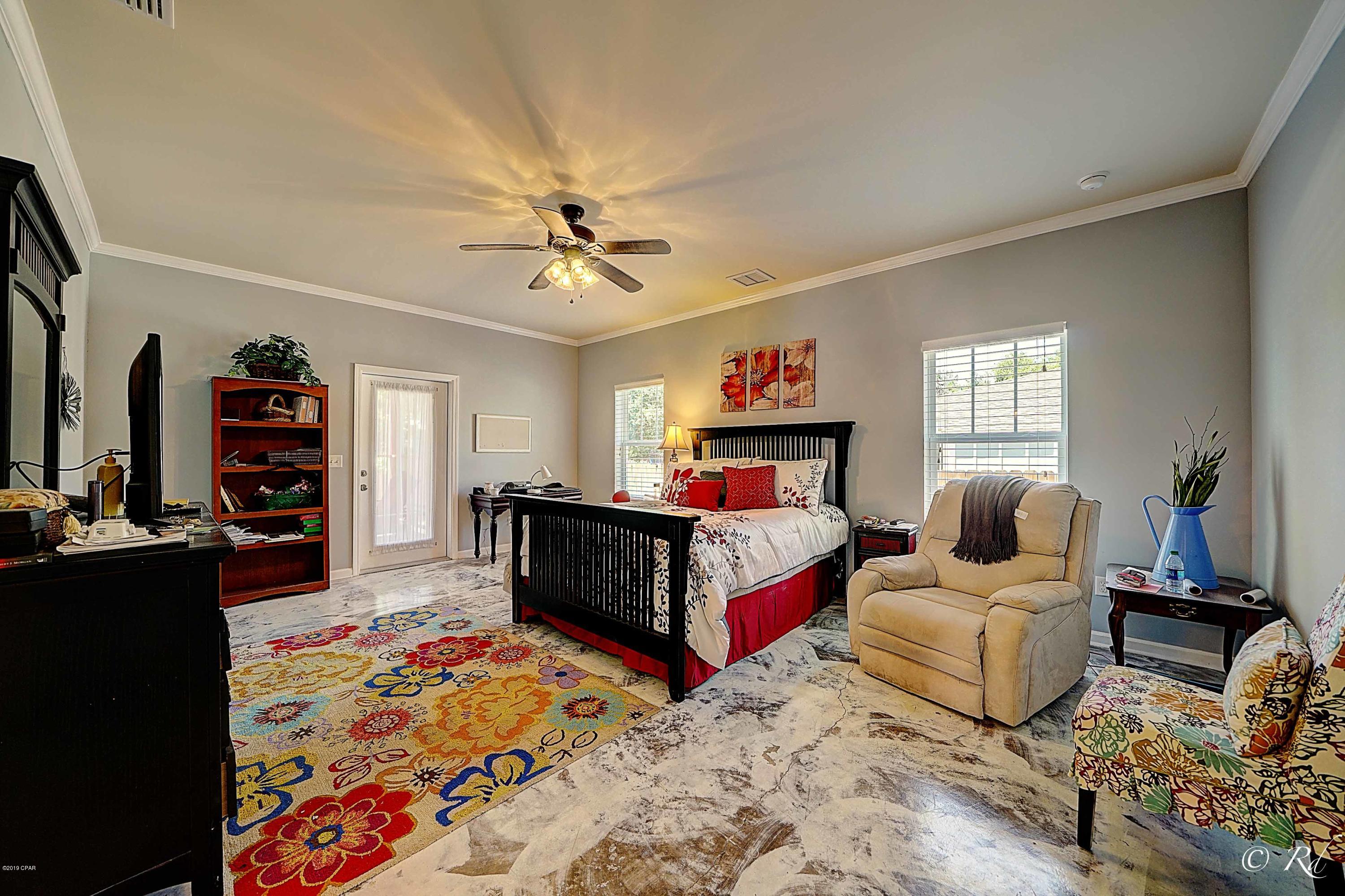 Laguna Beach Estates 7th Add - Residential