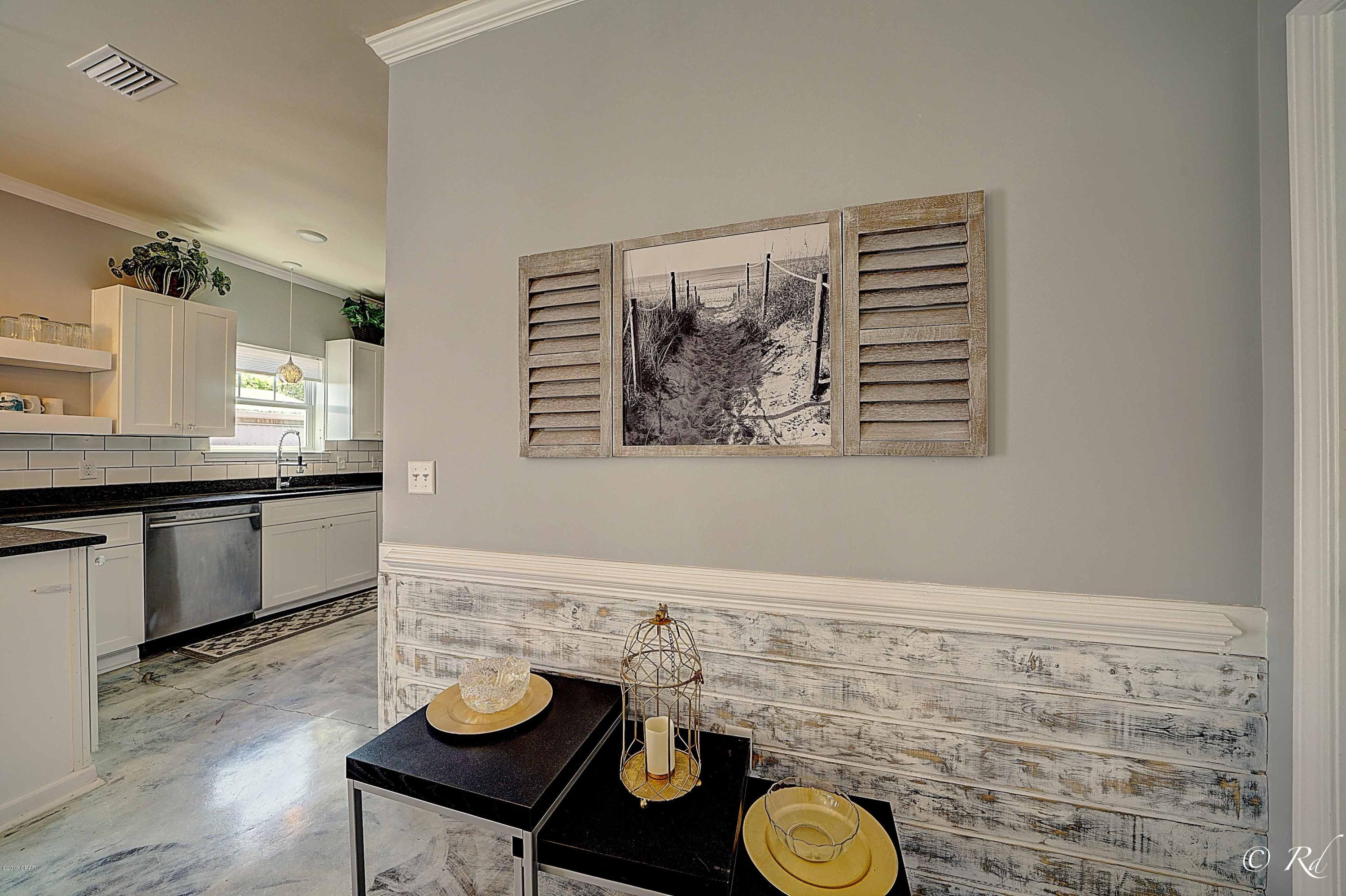 Laguna Beach Estates 7th Add - Residential