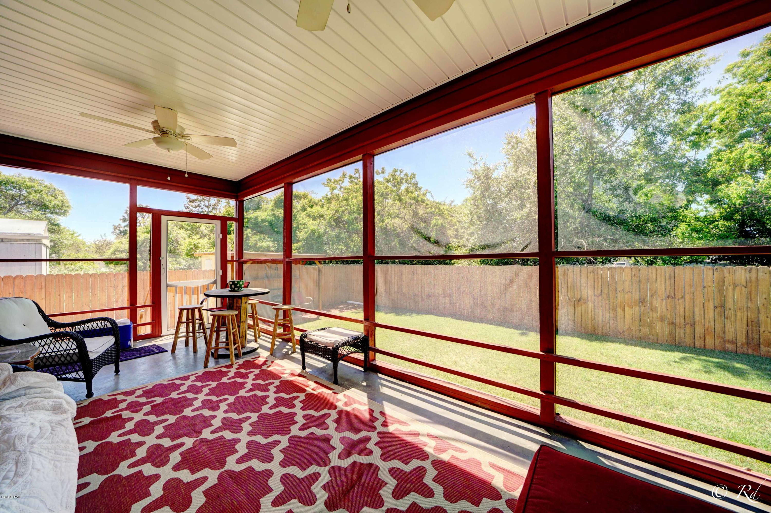 Laguna Beach Estates 7th Add - Residential