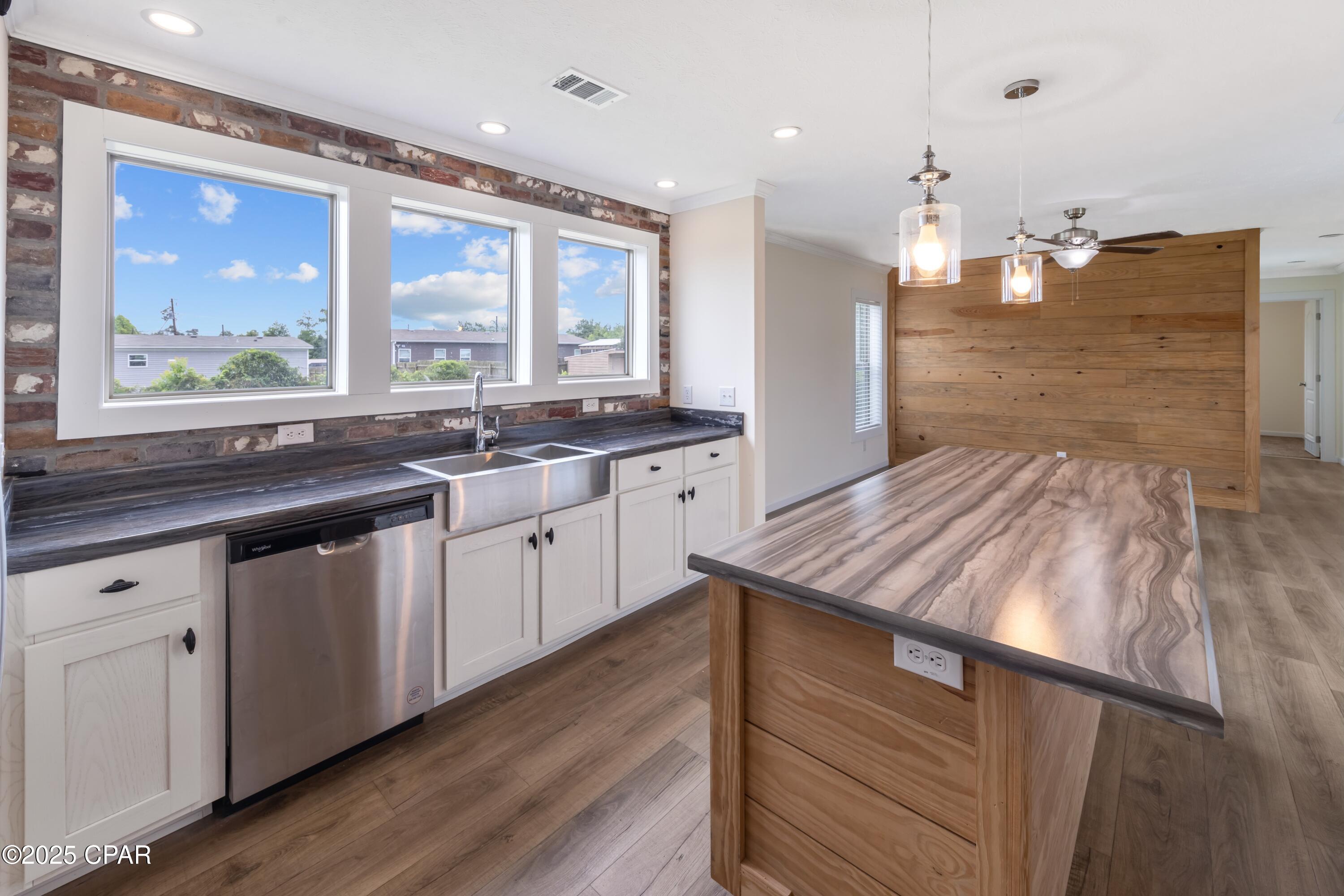 Pine Wood Grove - Residential