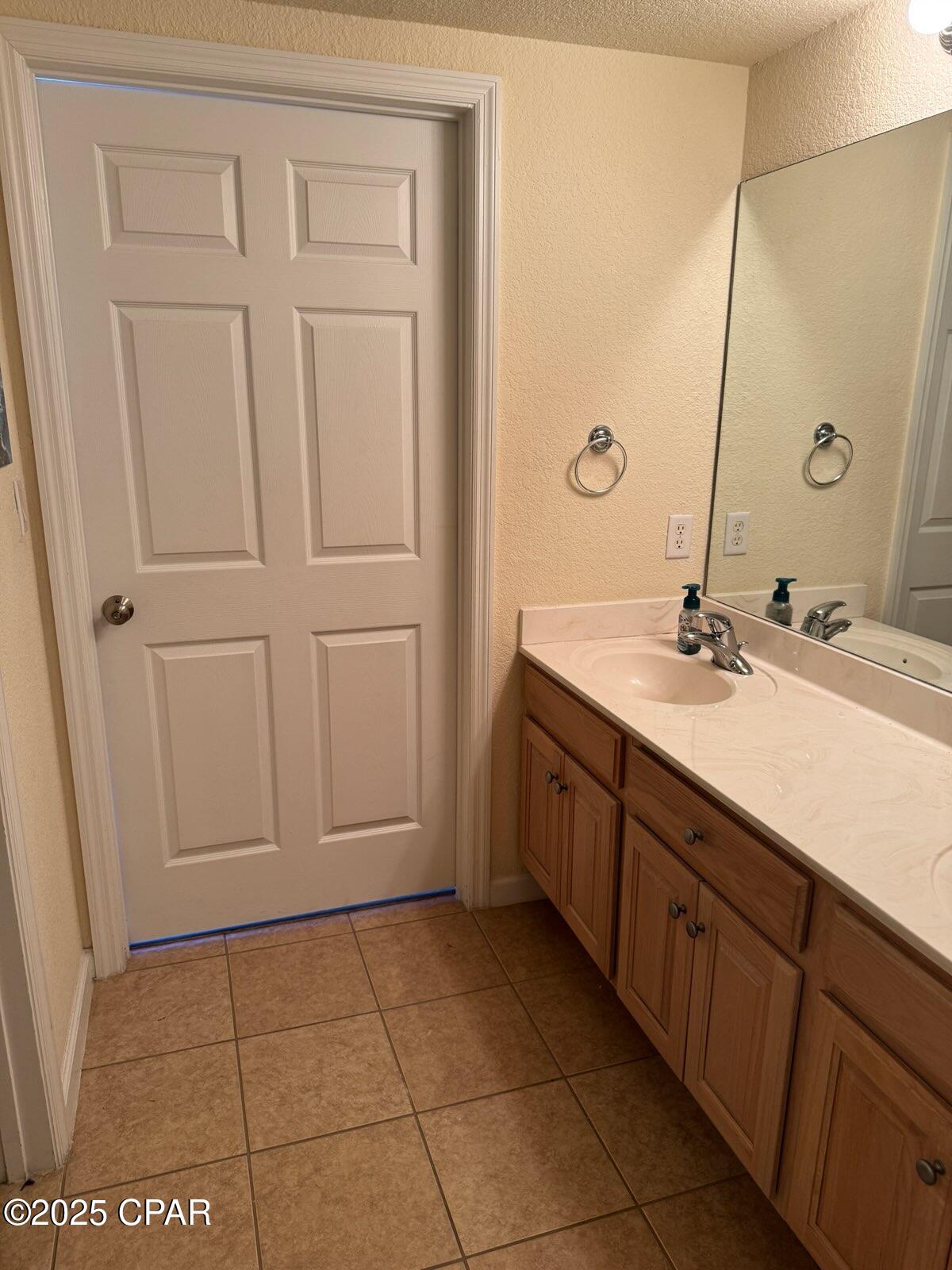 Hibiscus By The Bay - Residential