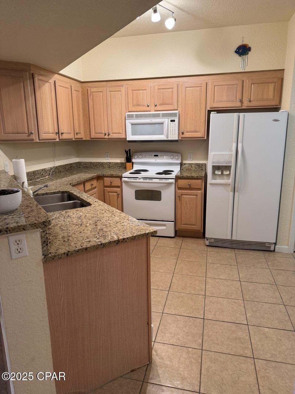 Hibiscus By The Bay - Residential