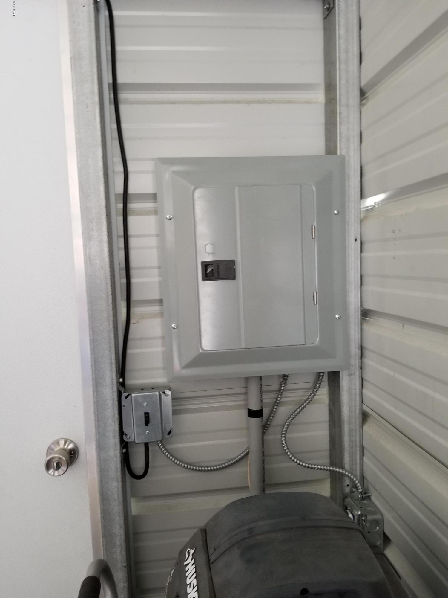 Leisure Lakes - Residential