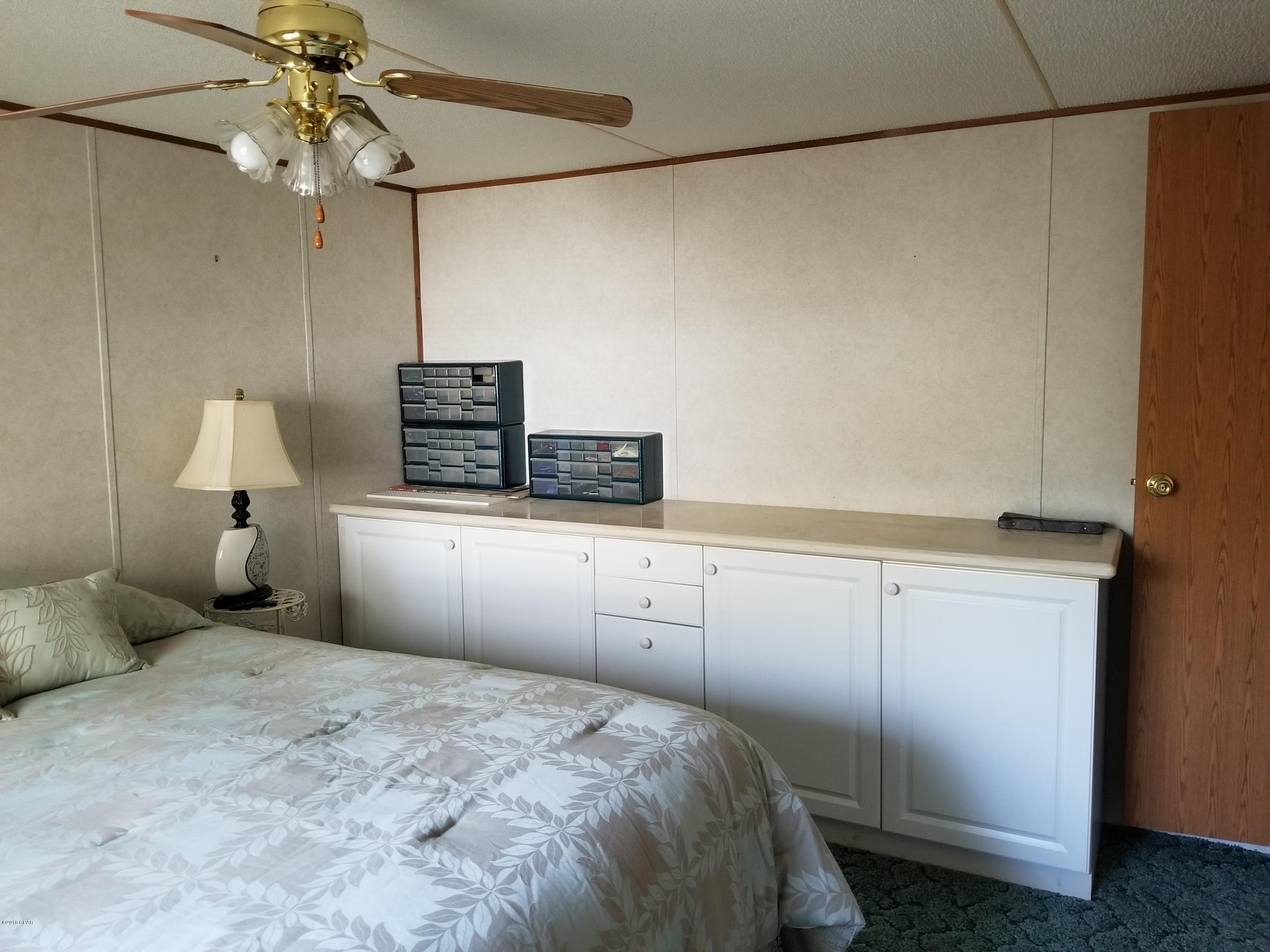 Leisure Lakes - Residential