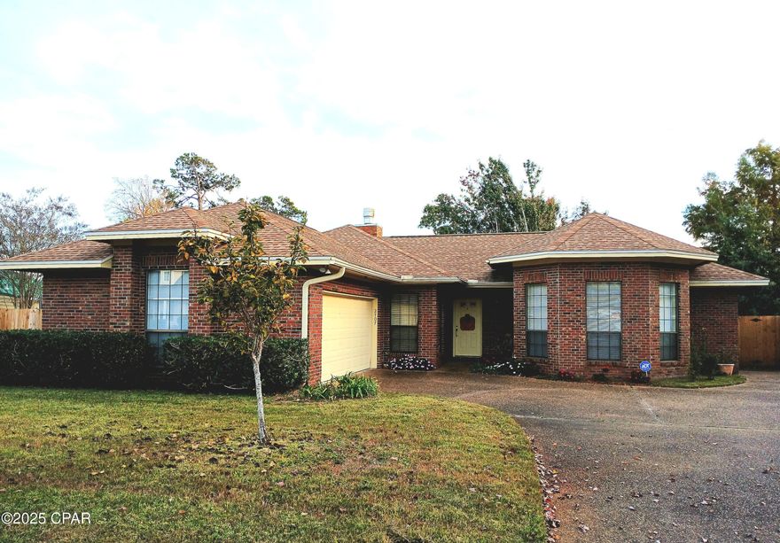 Come see your new home sweet home!  The perfect location for the young family active in the community, close to schools, church, shopping, and medical facilities.  This home is spacious, comfortable, inviting, and meticulously cared for. This brick home in the highly desirable Forest Park East neighborhood is move-in ready or add your personal touch to make it your own. With three bedrooms, three baths, an open layout (almost split floorplan), this could be yours.  There are so many options in this home.  There are three bedrooms on one end of the home and an addition (with big, beautiful windows looking into the backyard) on the other end with its own walk-in closet and bathroom which could be used as a 4th bedroom.  Or! since this addition is located just past the kitchen and has its own entry from outside, it could be used as an additional dining area, den or office.  There is a nice size laundry area with a built-in desk for another perfect office space.  The master suite has two closets and a fully updated walk-in shower.  There is a new privacy fence just installed and the property is protected with a security system transferrable to the new owners.  Lawn maintenance is low with a sprinkler system in the front yard. To fully appreciate the scope of this home, you have to see it in person.  Reach out today to schedule a private tour.  

Measurements are approximate.  All information is believed to be accurate but should be verified by buyer if important.