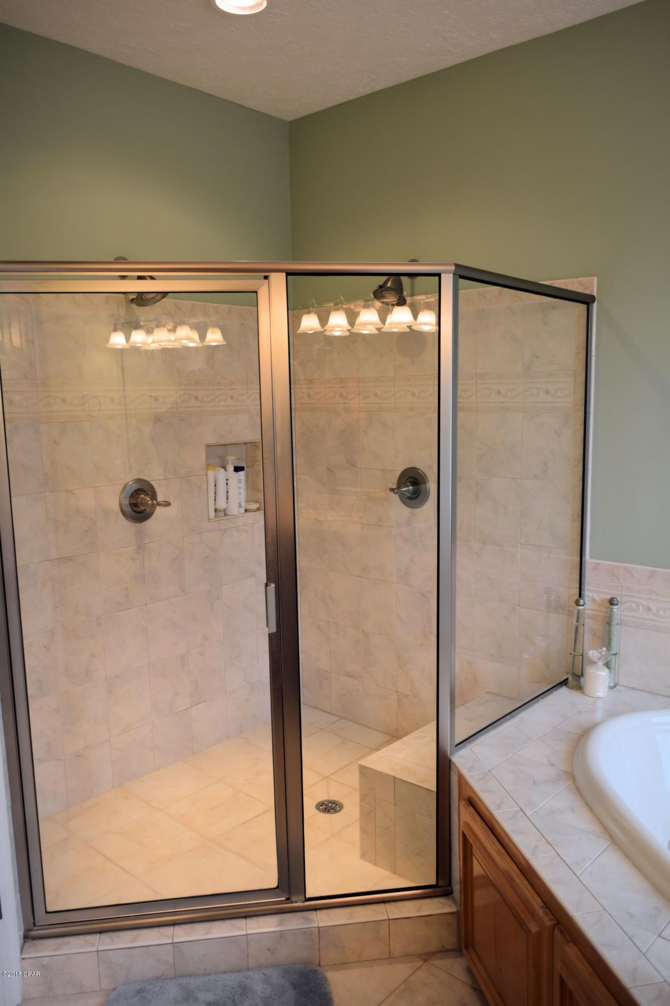 Mowat Highlands Ph VI - Residential