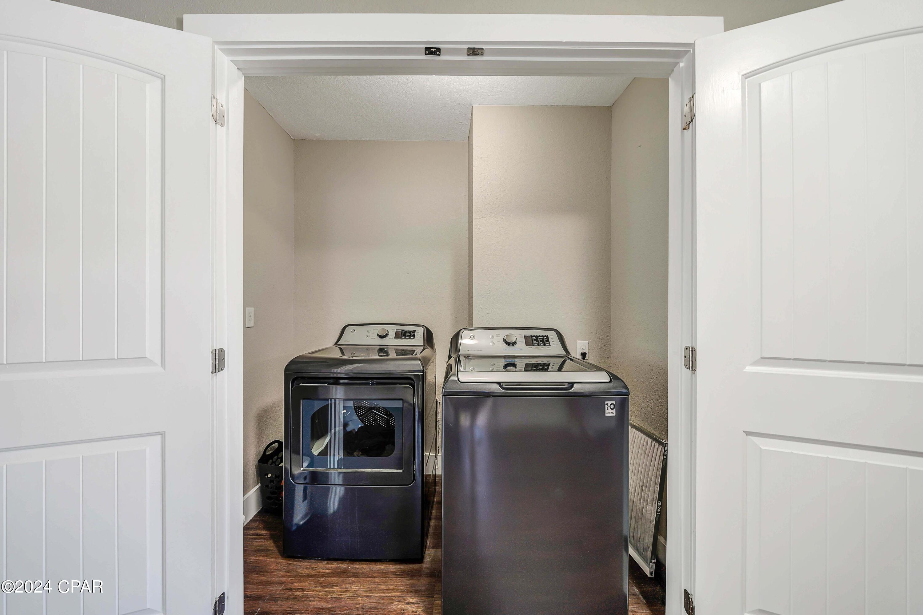 Magnolia Bay Club - Residential