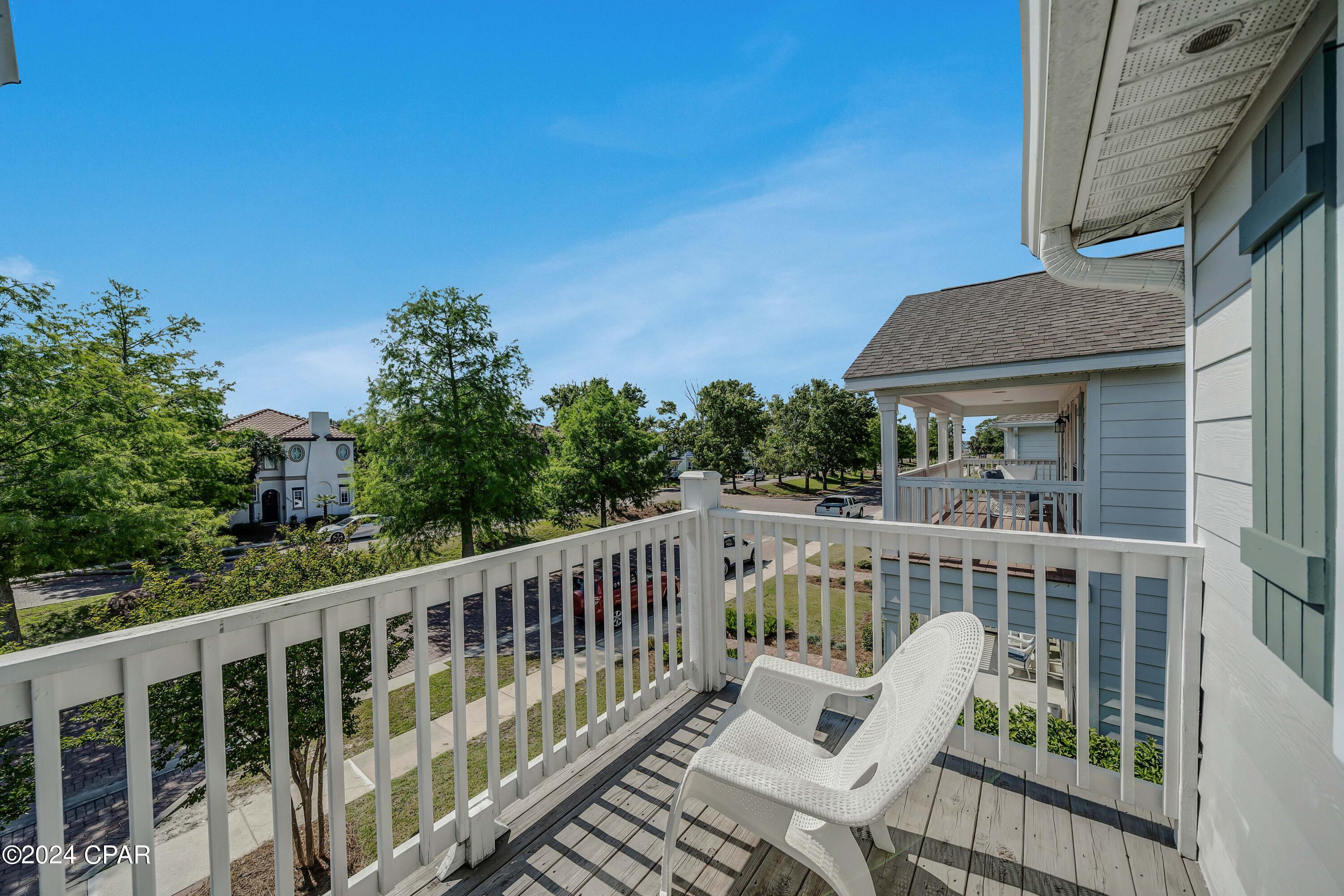 Magnolia Bay Club - Residential