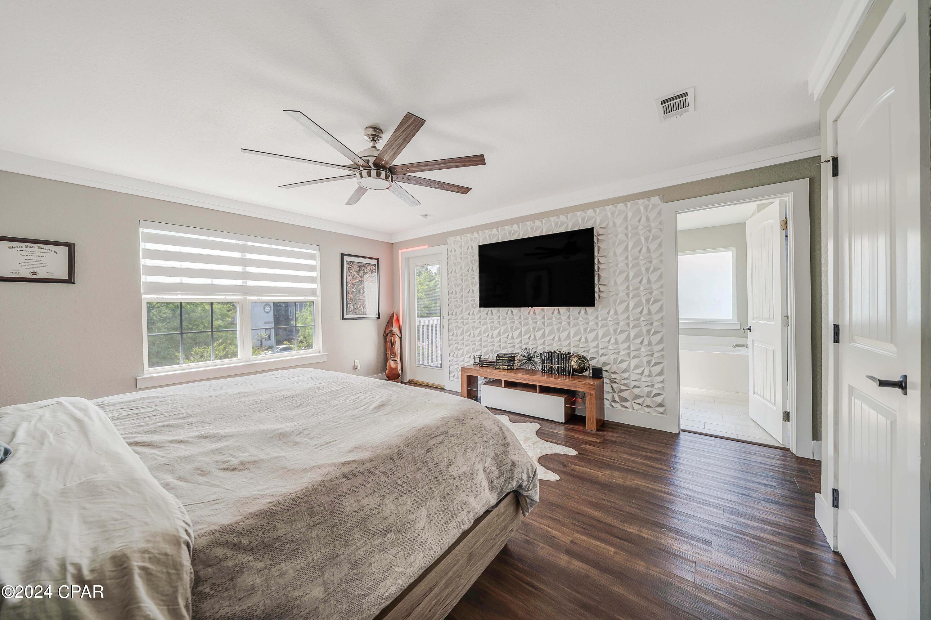 Magnolia Bay Club - Residential