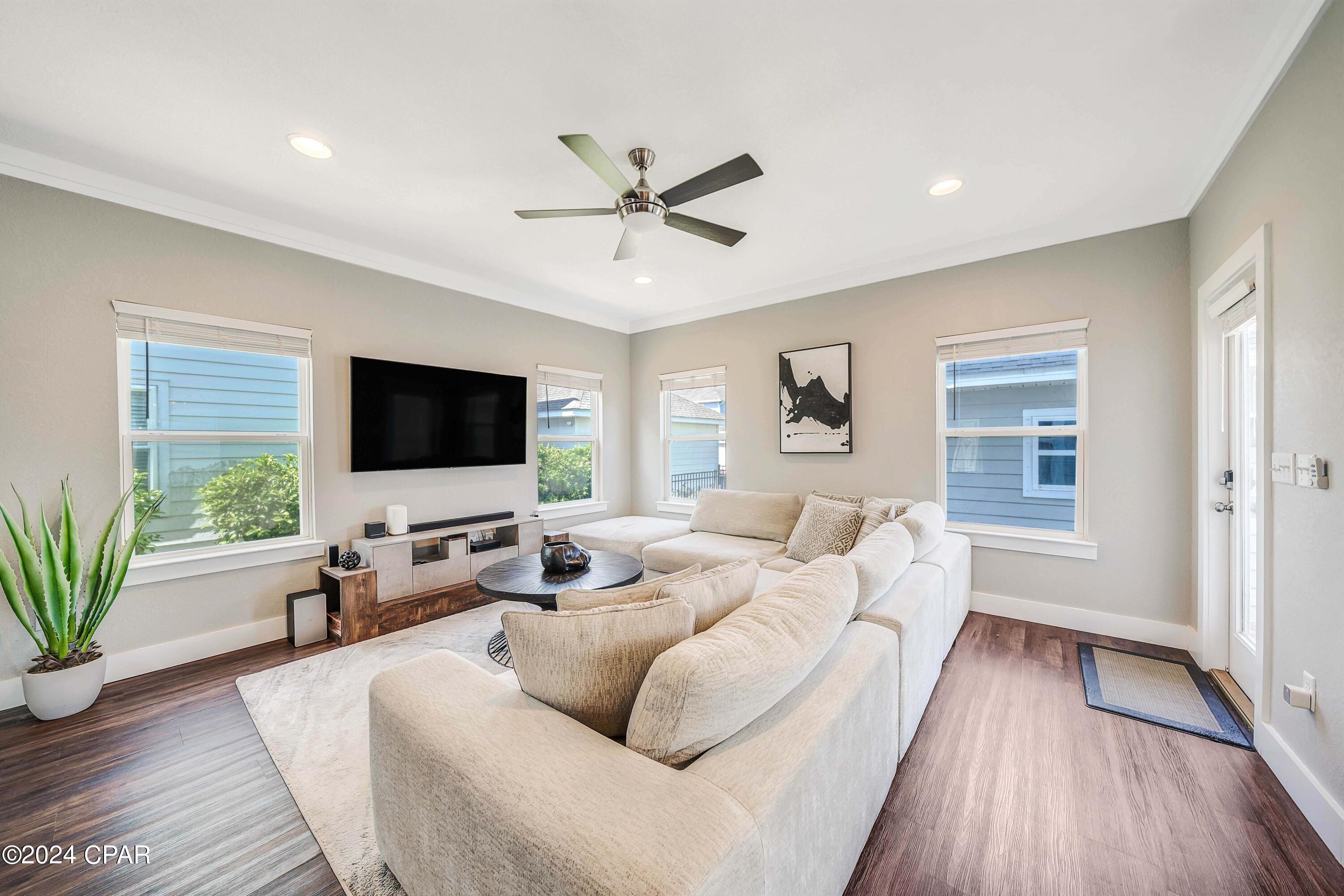 Magnolia Bay Club - Residential