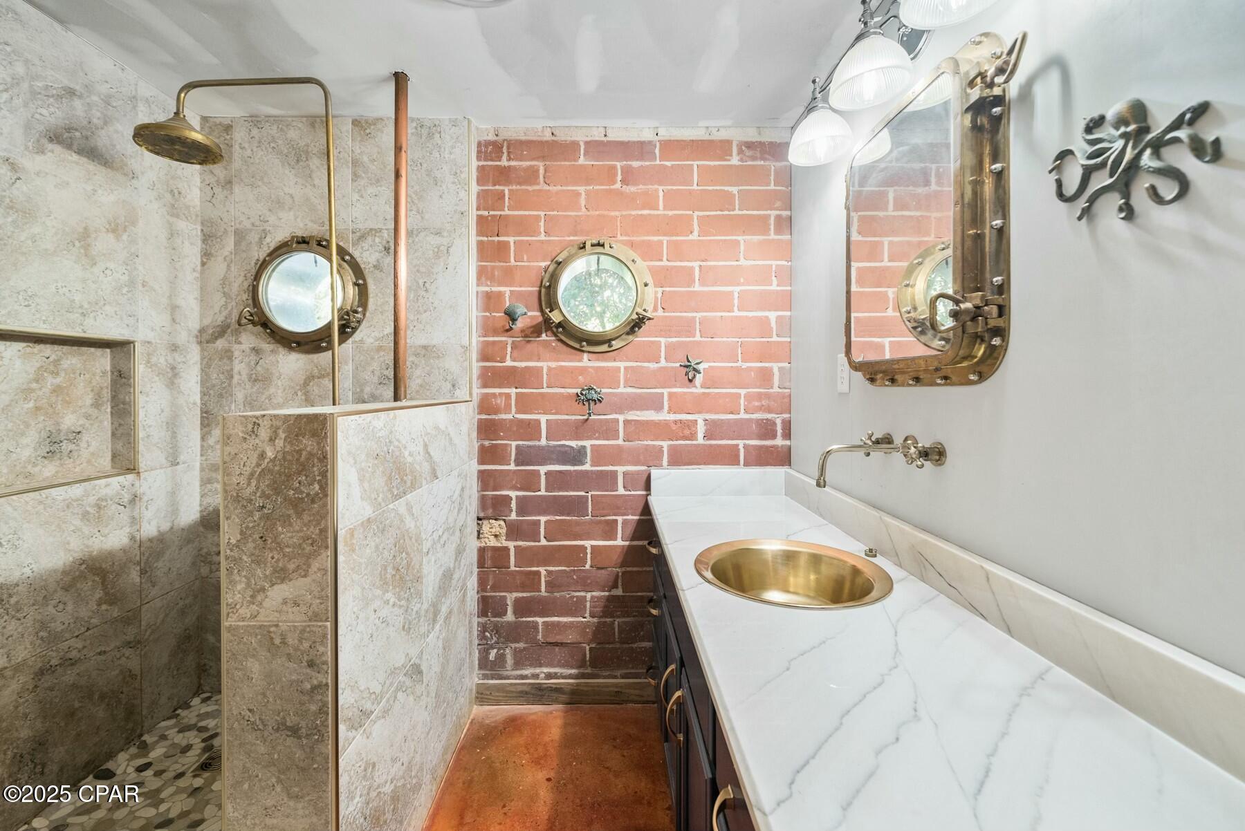 Sudduths 10Th Add - Residential