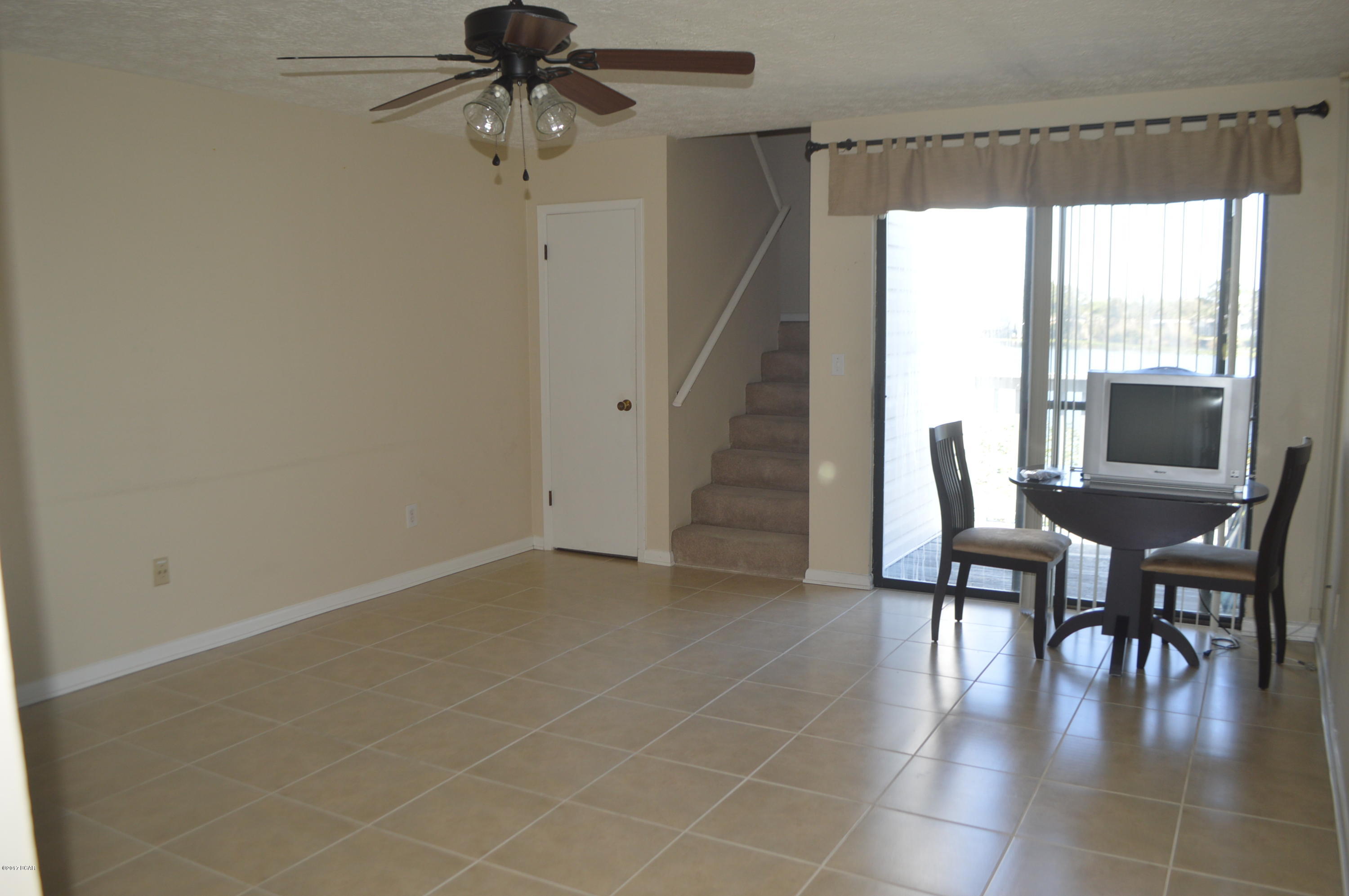 Lullwater Beach - Residential