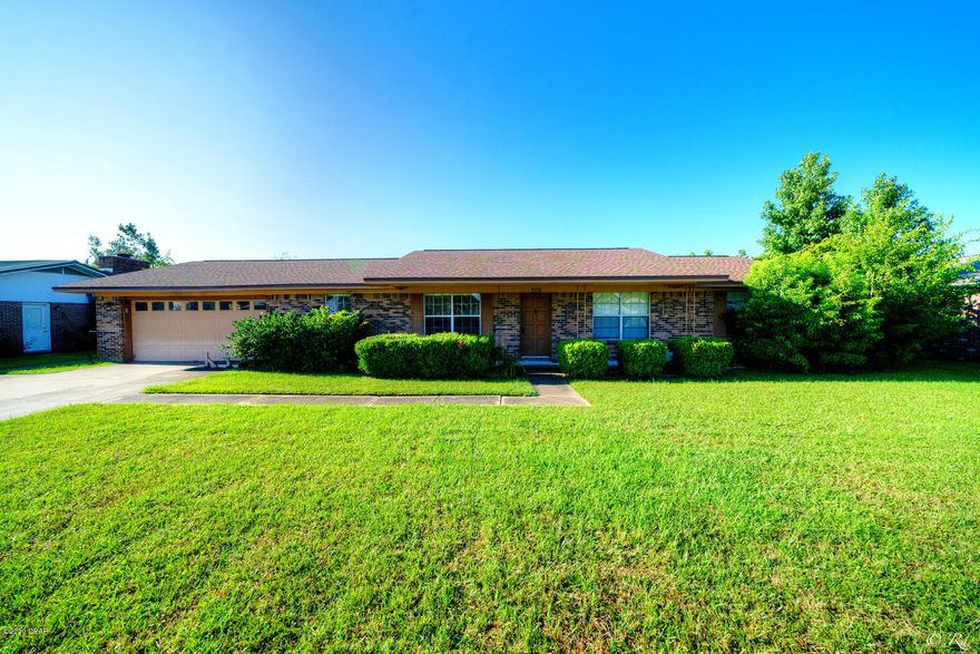 309 Floyd Drive, Lynn Haven, close to Publix, Starbucks, many restaurants and schools. An opportunity to finish a house the way you want it! Finish and move in, rent it out or flip! The house does have a new roof, large lot, 2 car garage, 3 beds, 2 baths, just over 1500 square feet, fenced backyard in a quiet community. Belaire is golf cart friendly and close enough to walk to shopping and eating. Lynn Haven is a desired and growing market, take advantage of this opportunity today!