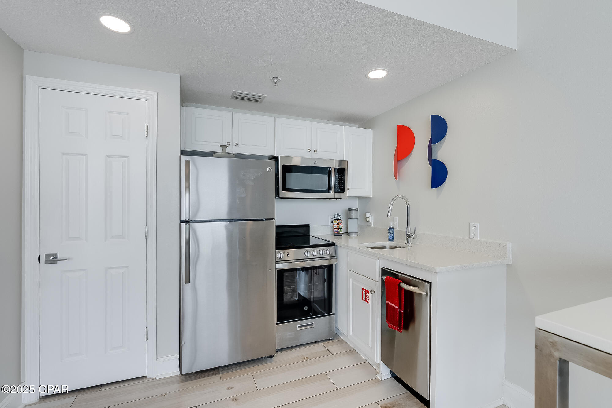 Majestic Beach Tower I - Residential