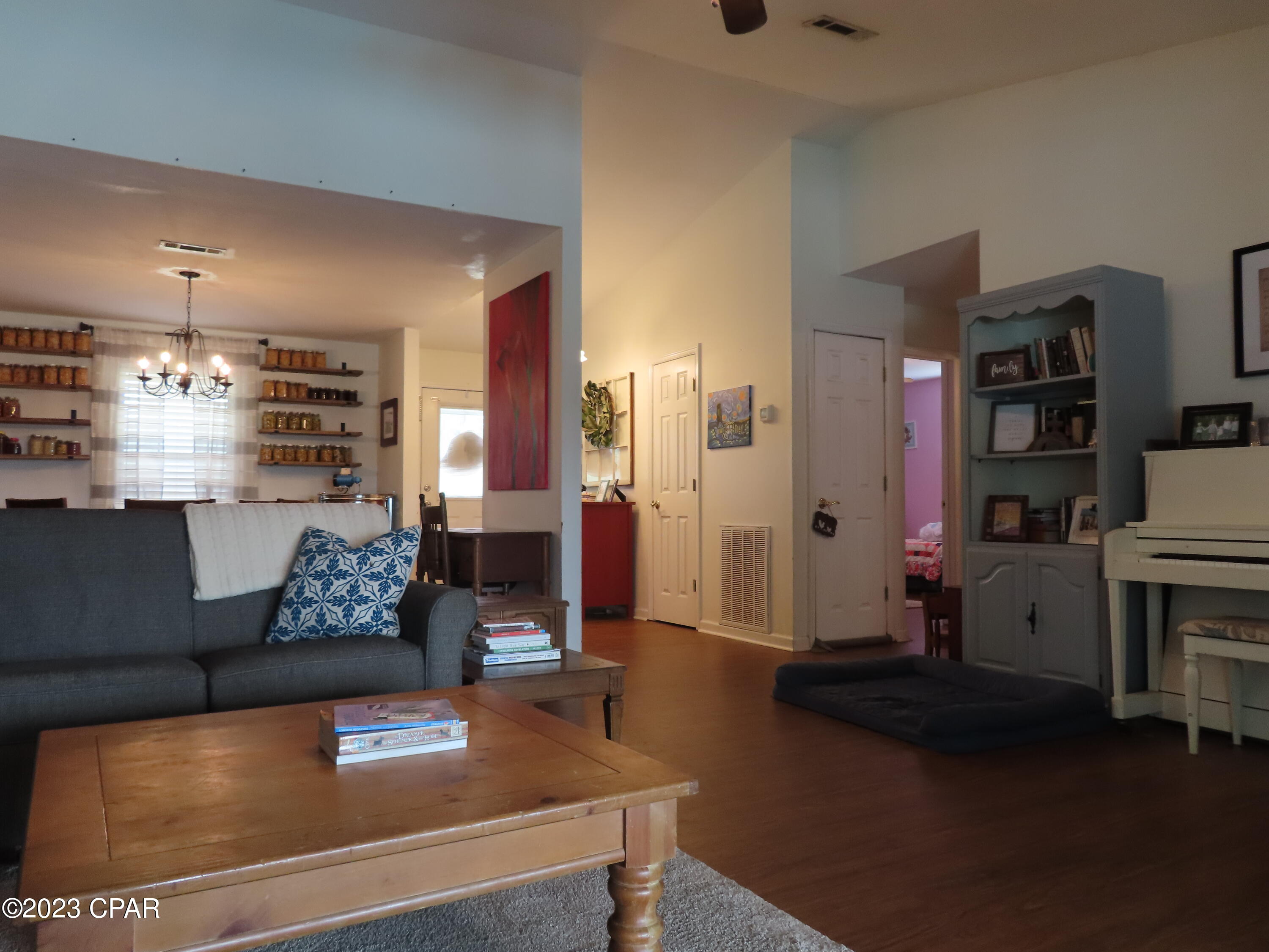 [No Recorded Subdiv] - Residential