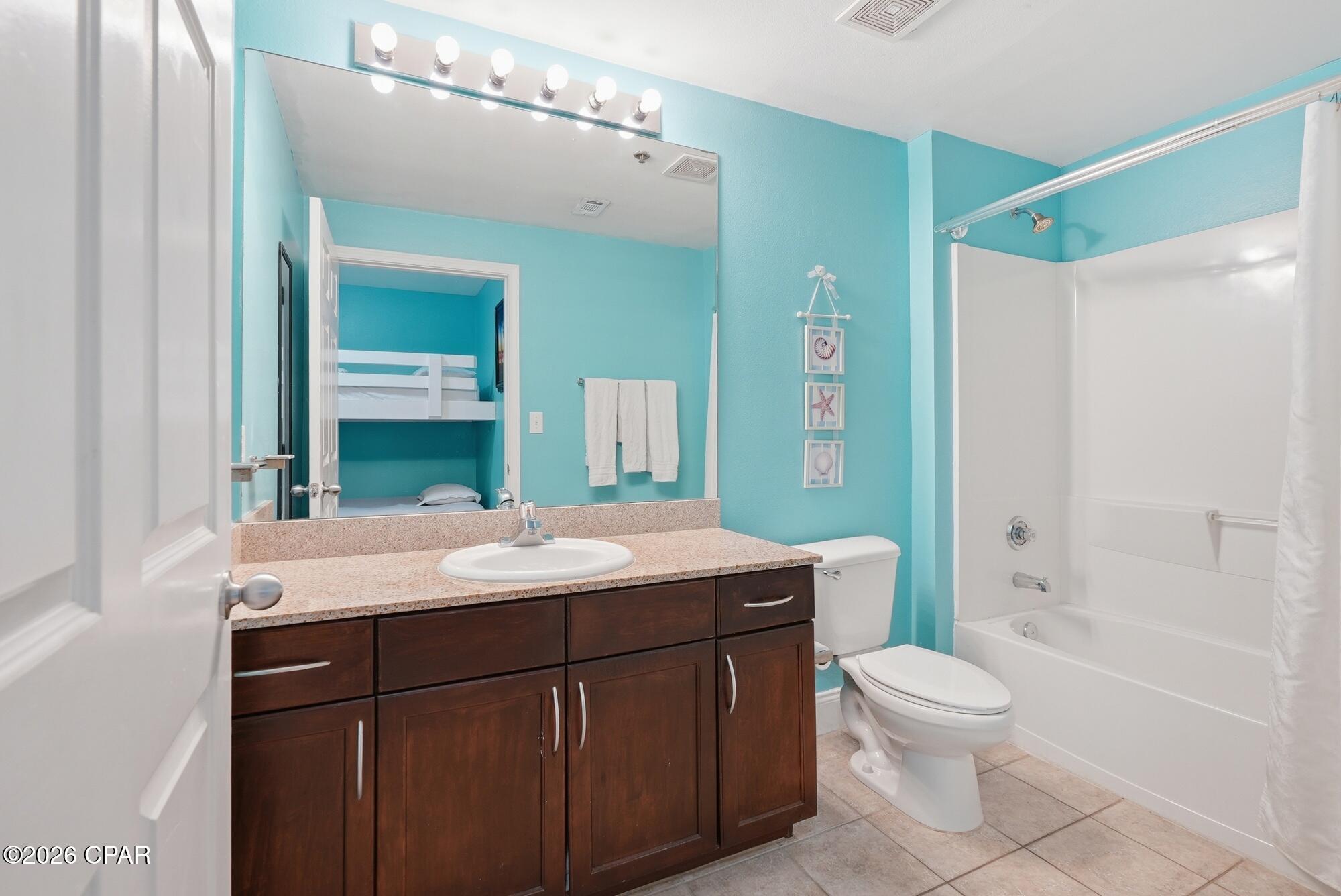 Laketown Wharf - Residential