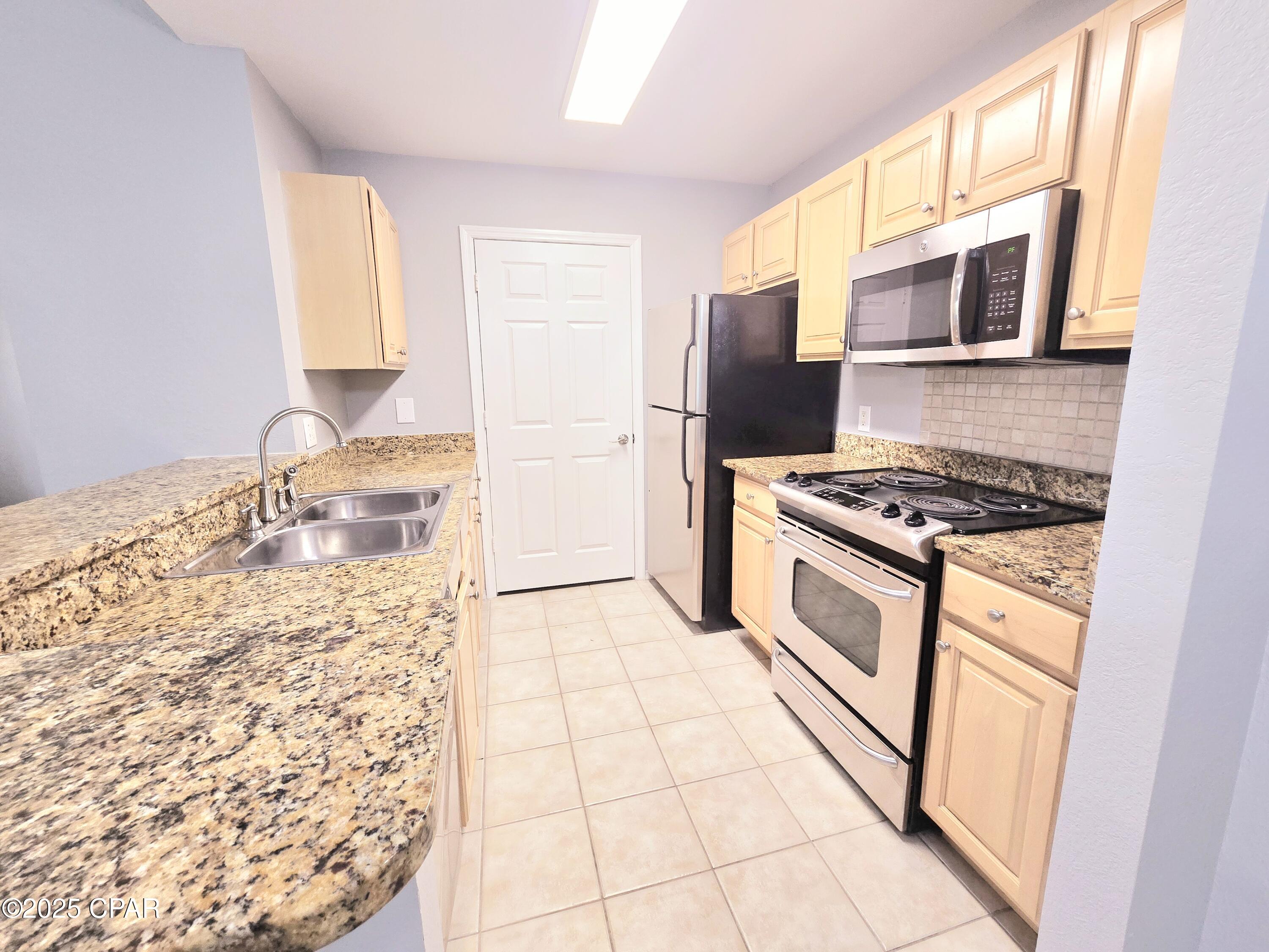 [No Recorded Subdiv] - Residential Lease