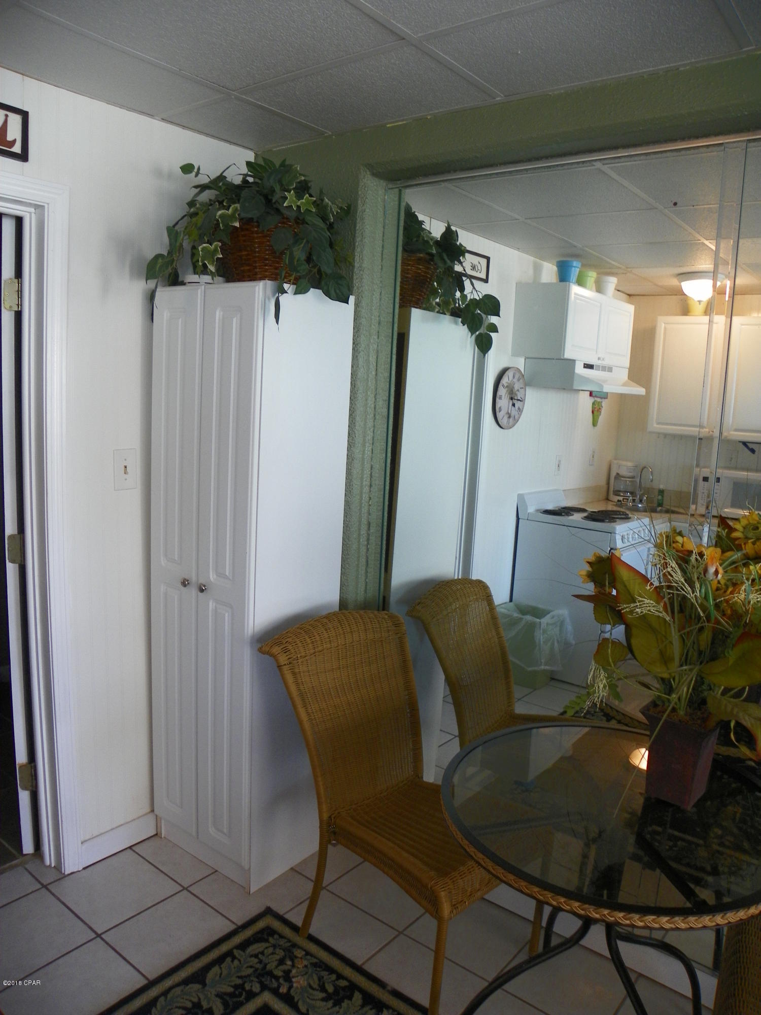 Fontainebleau Terrace - Residential