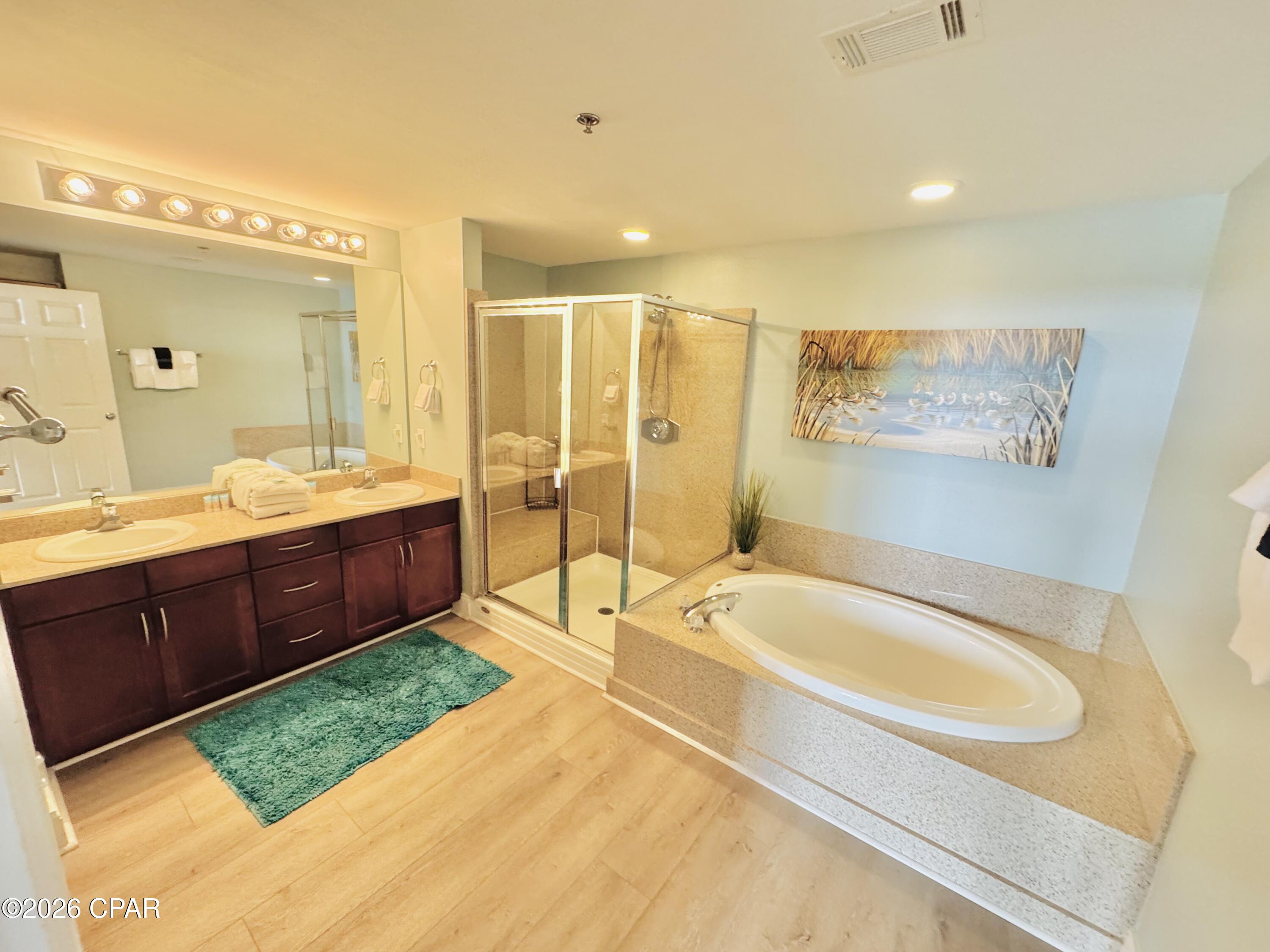 Laketown Wharf - Residential