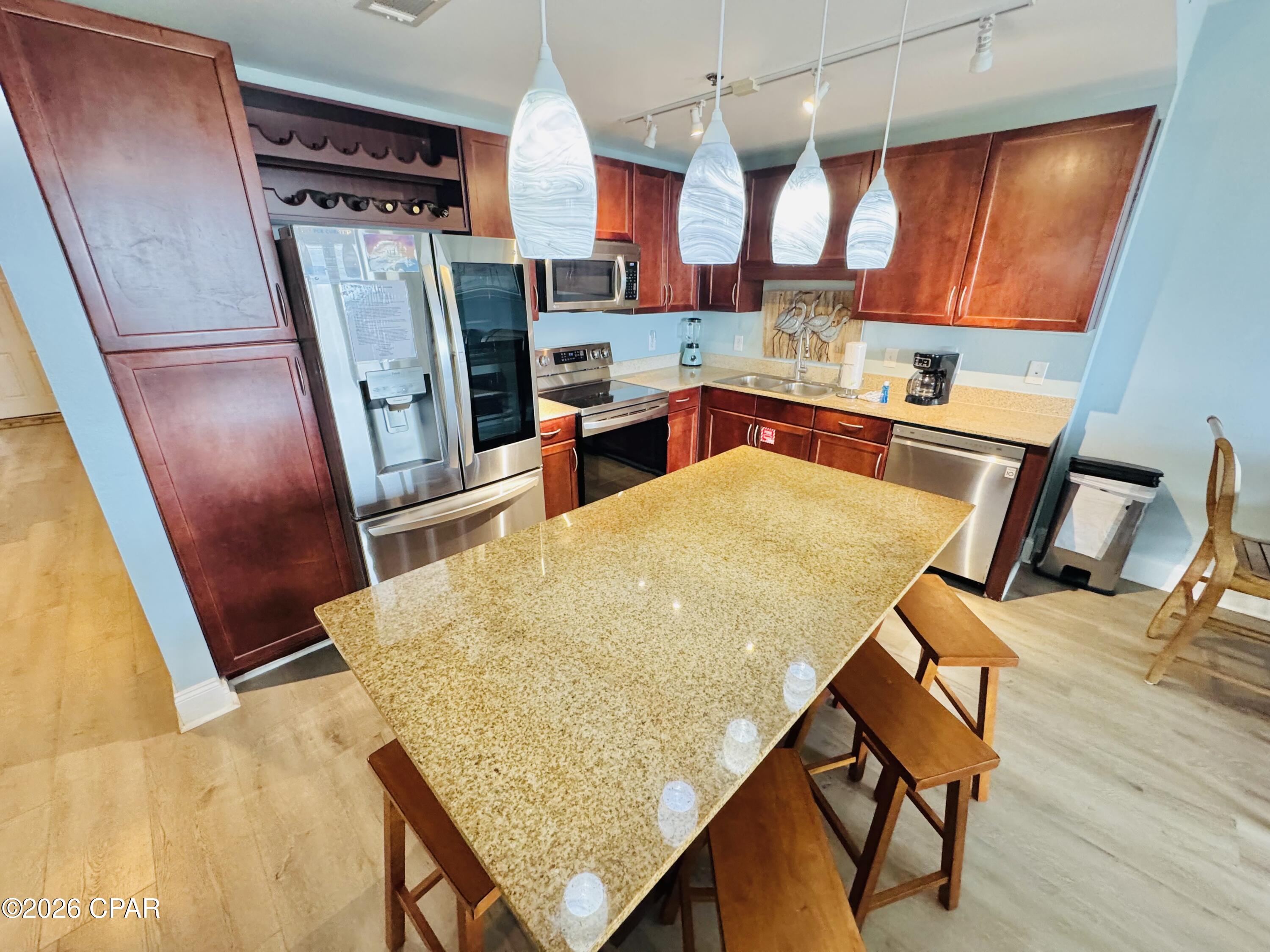 Laketown Wharf - Residential