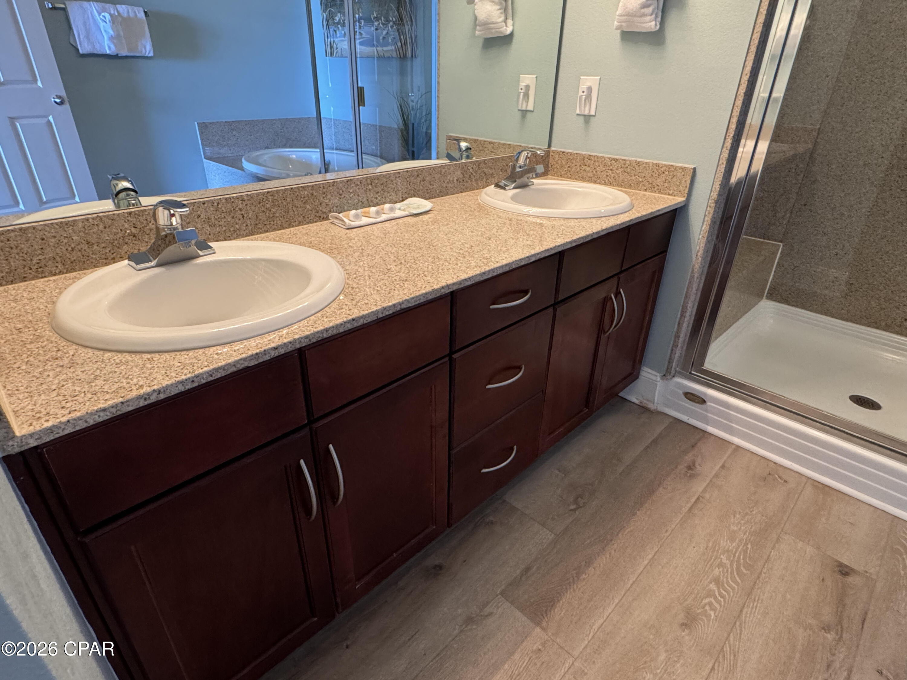 Laketown Wharf - Residential