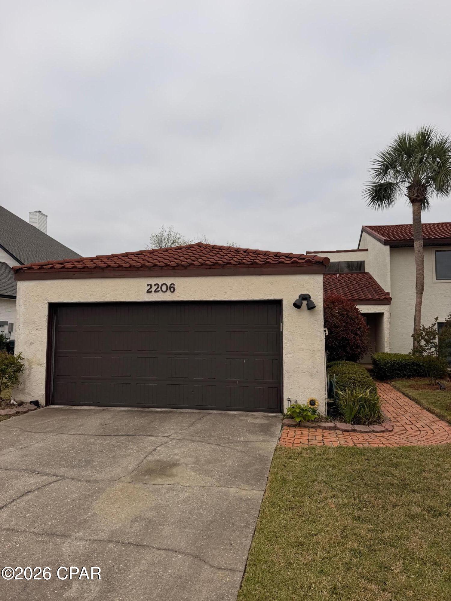 Country Club Harbour Estates - Residential