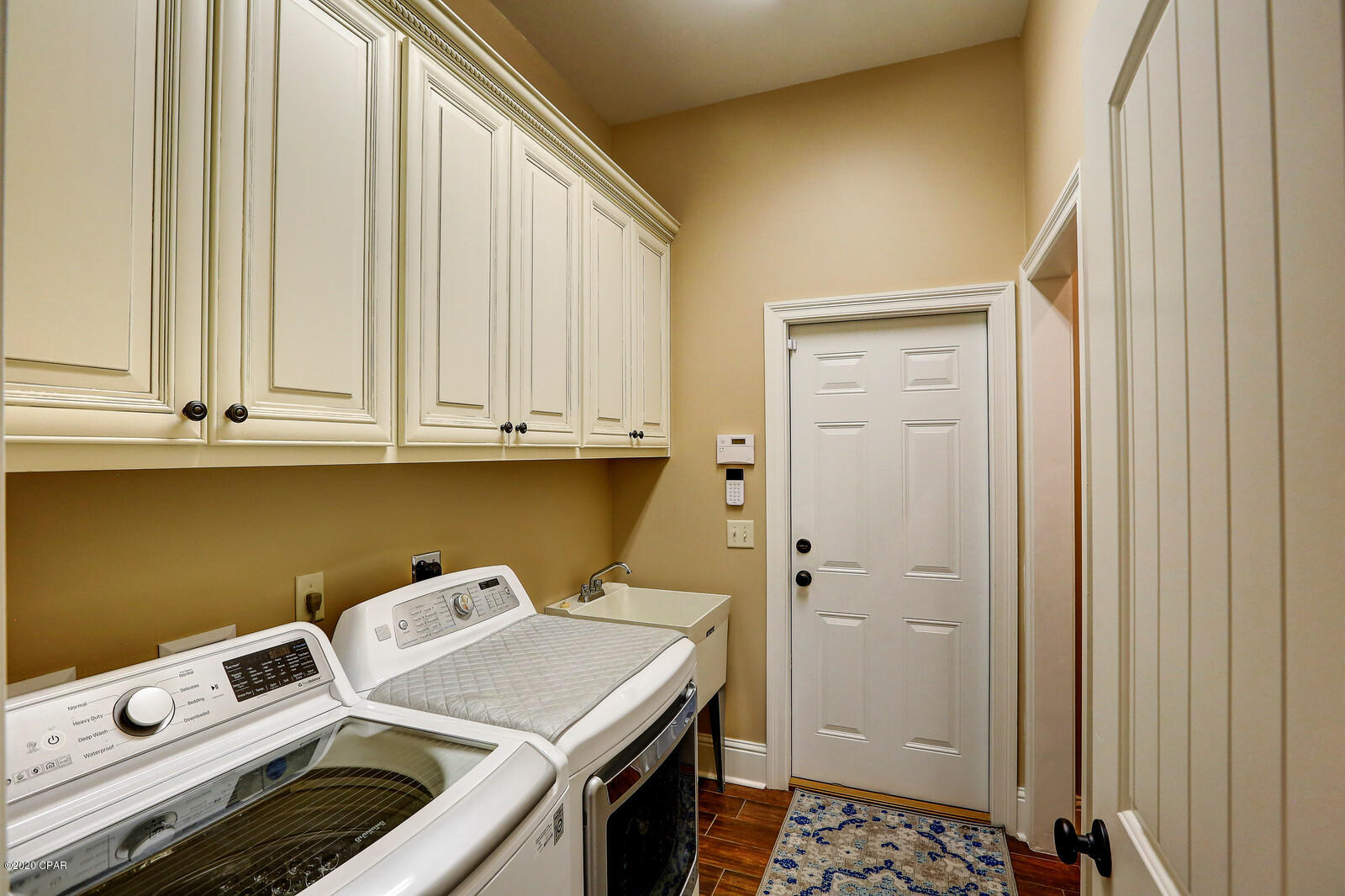 College Oaks - Residential