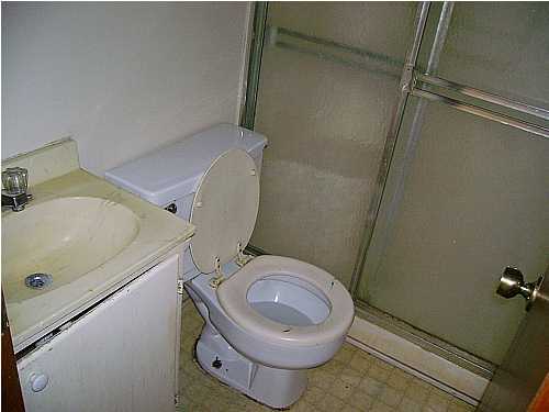 Bay Park Manor - Residential Lease