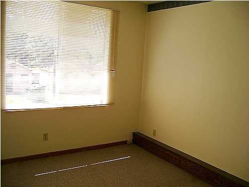 Bay Park Manor - Residential Lease