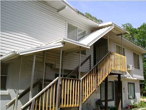 Bay Park Manor - Residential Lease