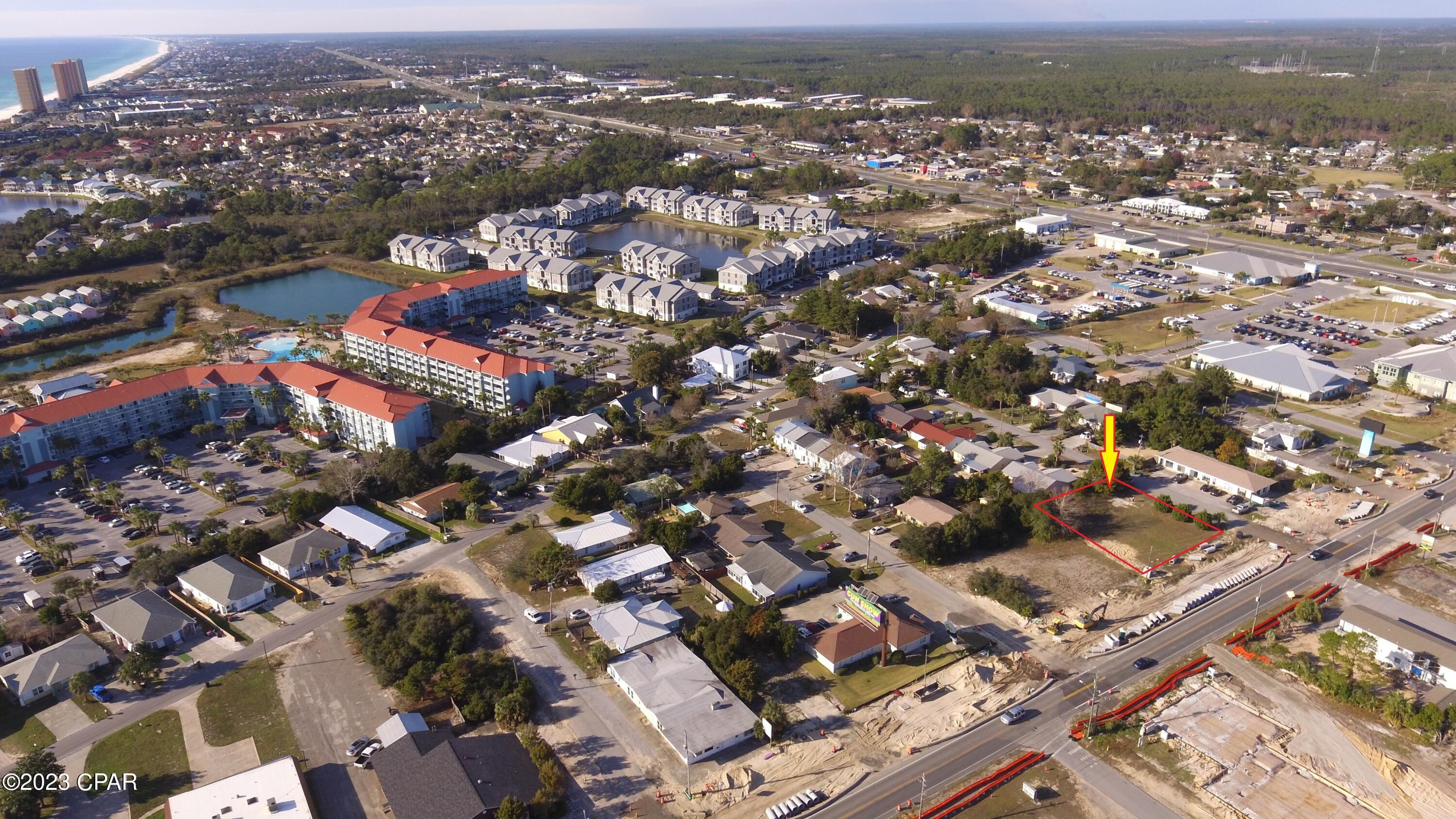 El Centro Beach - Land
