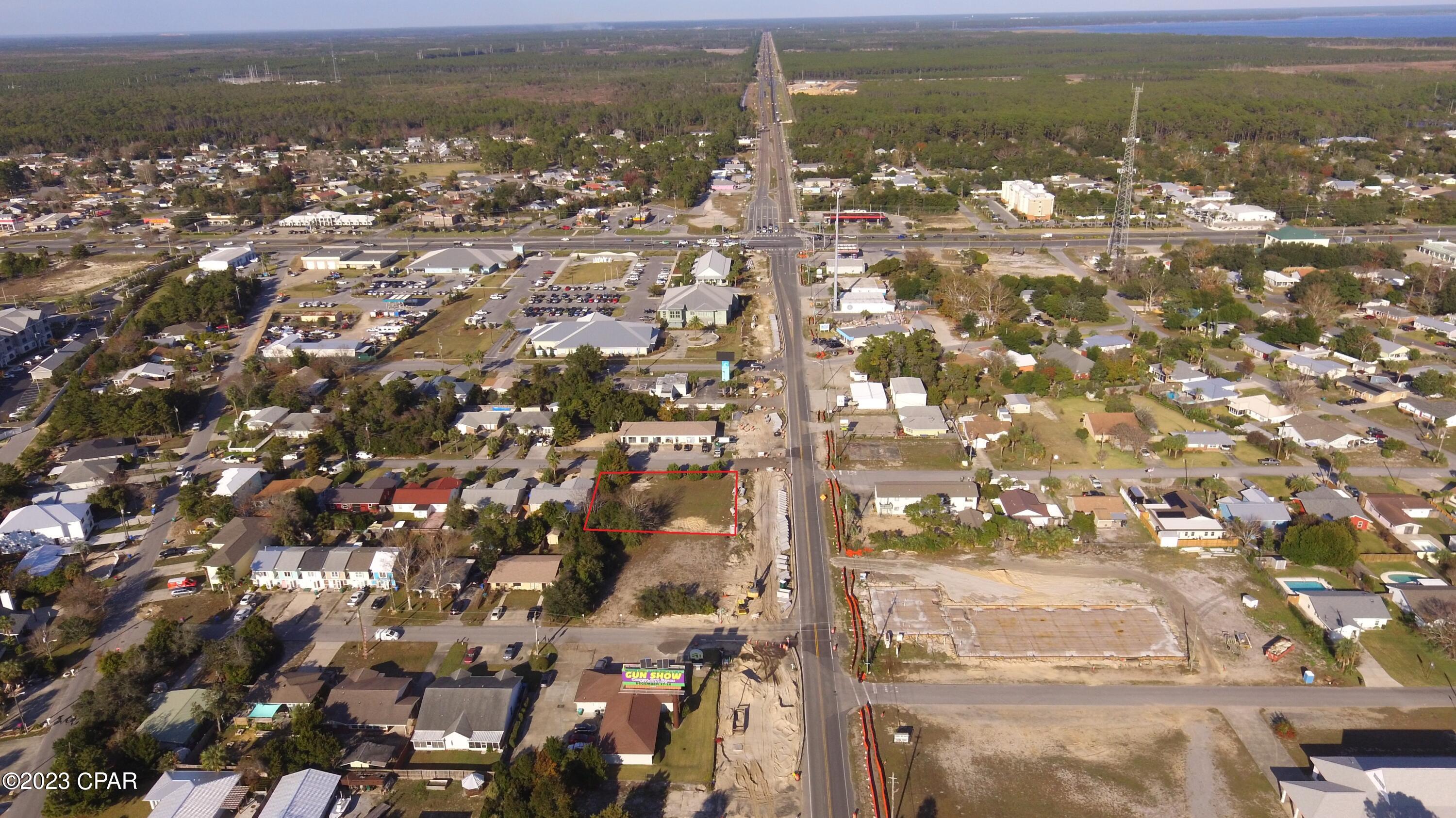 El Centro Beach - Land