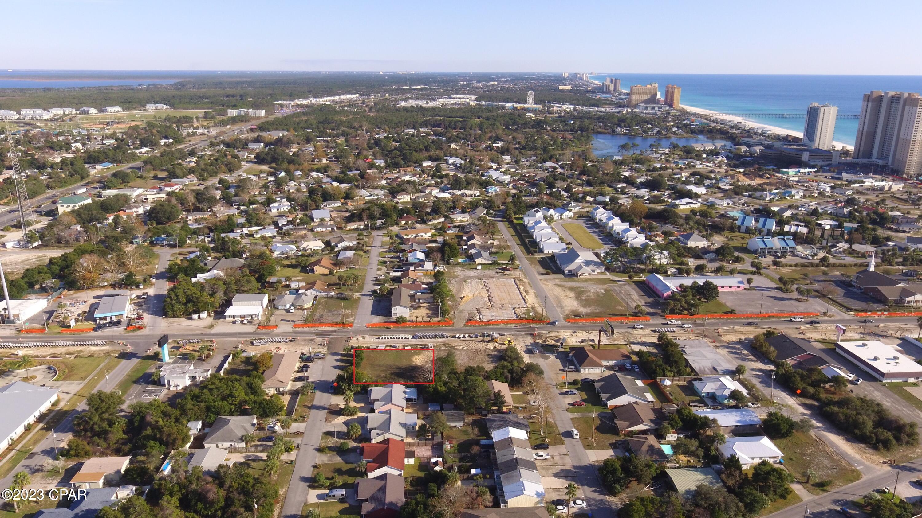 El Centro Beach - Land