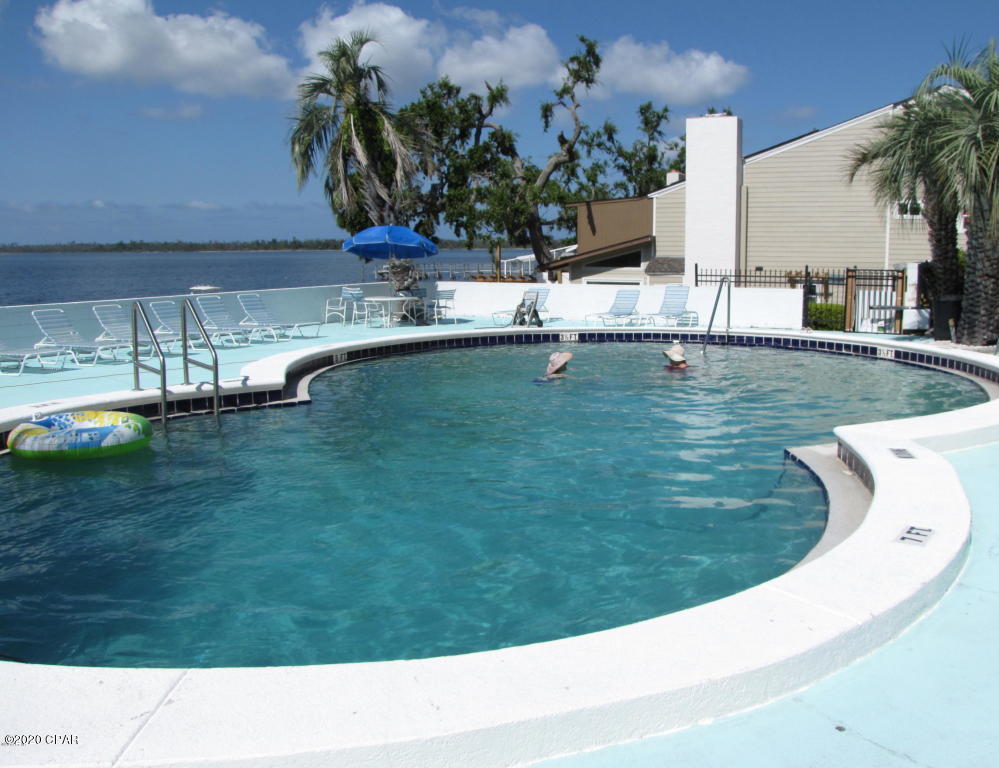 Bay Club Condo Ph 1 - Residential