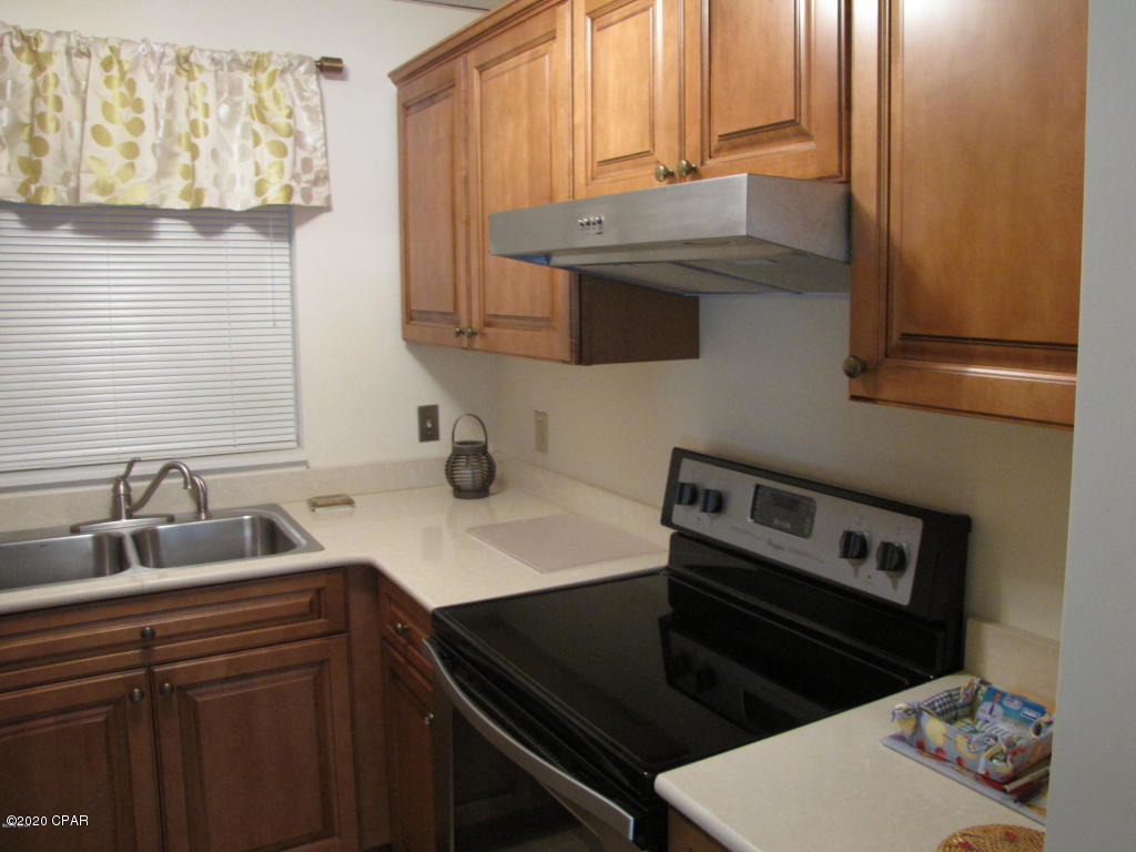 Bay Club Condo Ph 1 - Residential