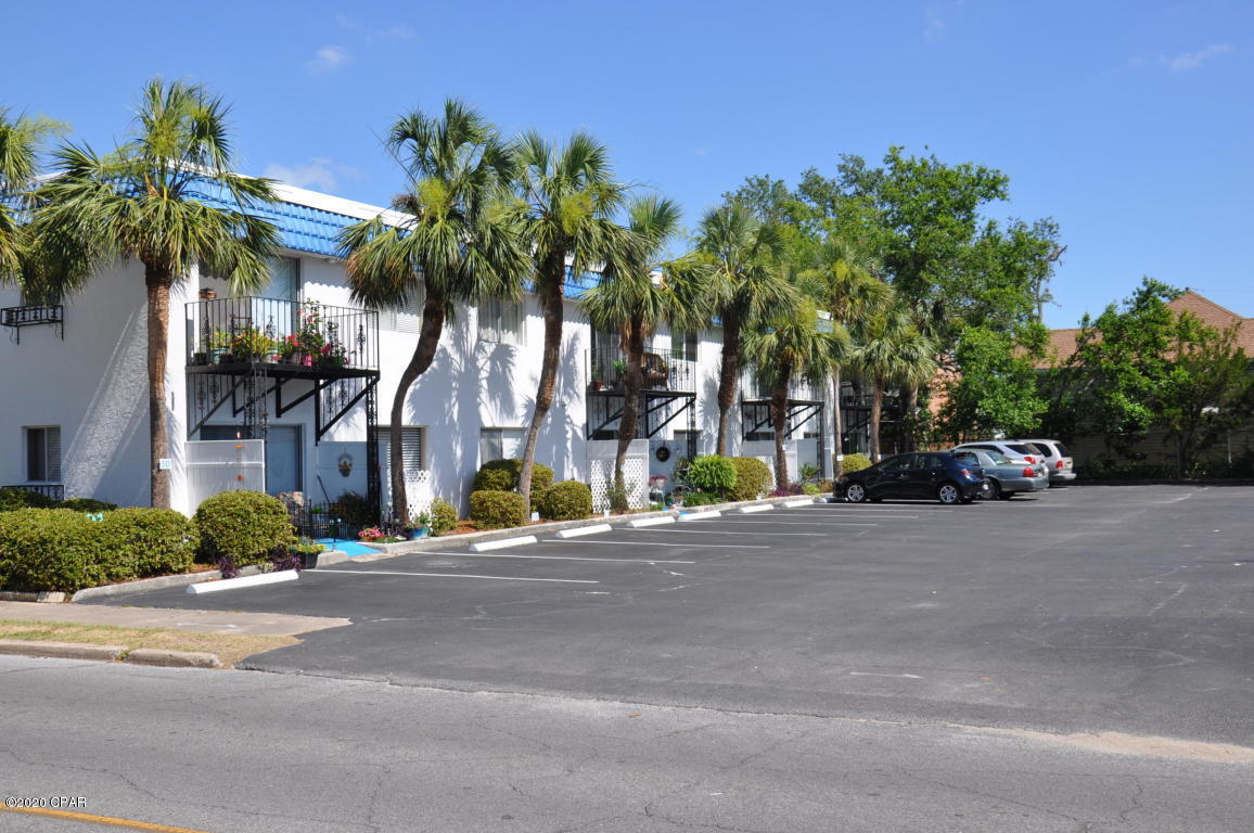 Bay Club Condo Ph 1 - Residential