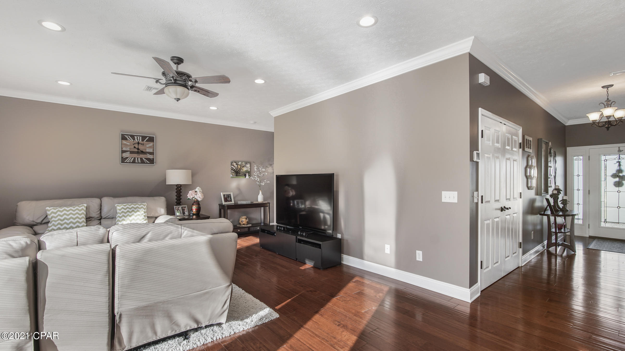 [No Recorded Subdiv] - Residential