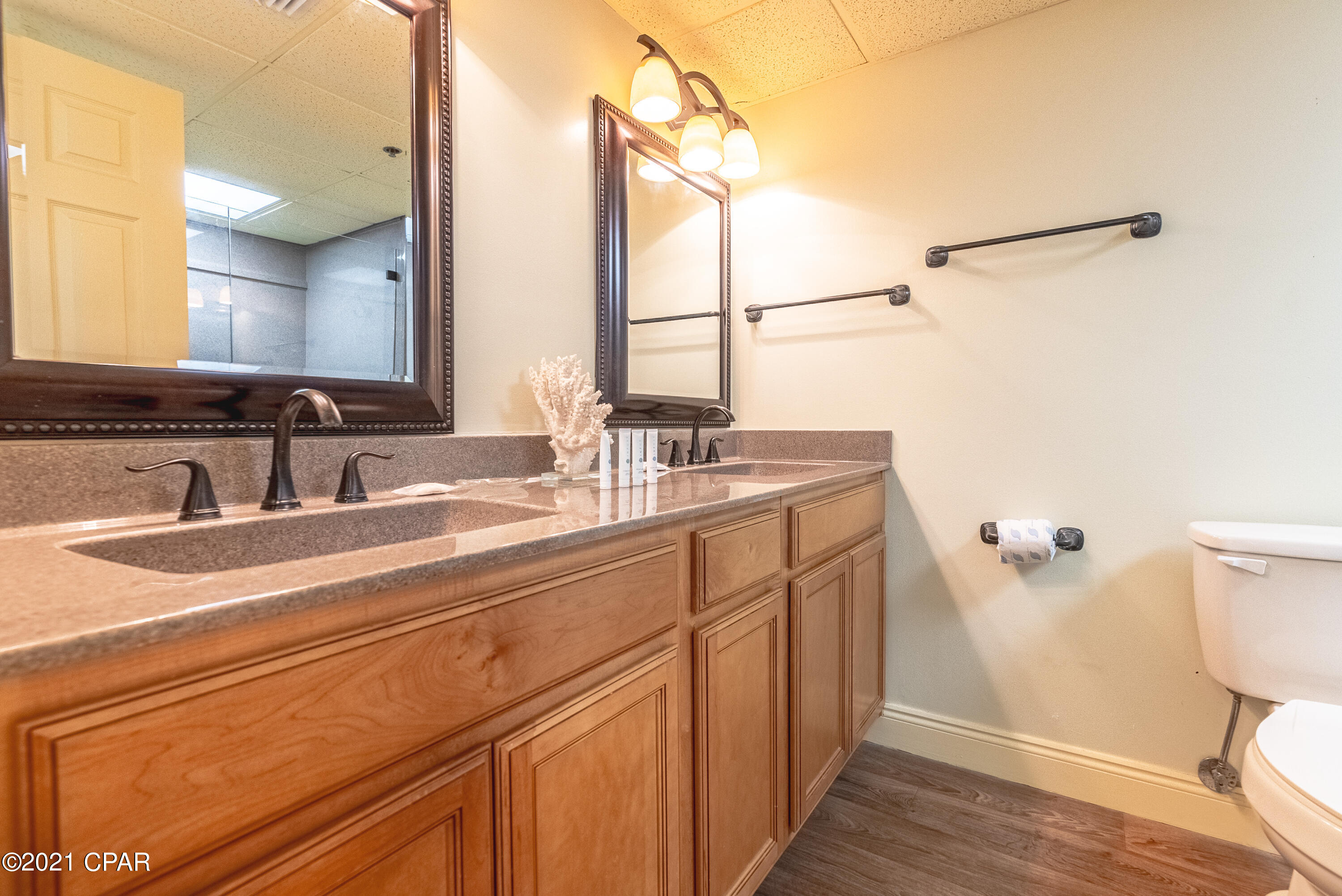 Long Beach Towers I - Residential